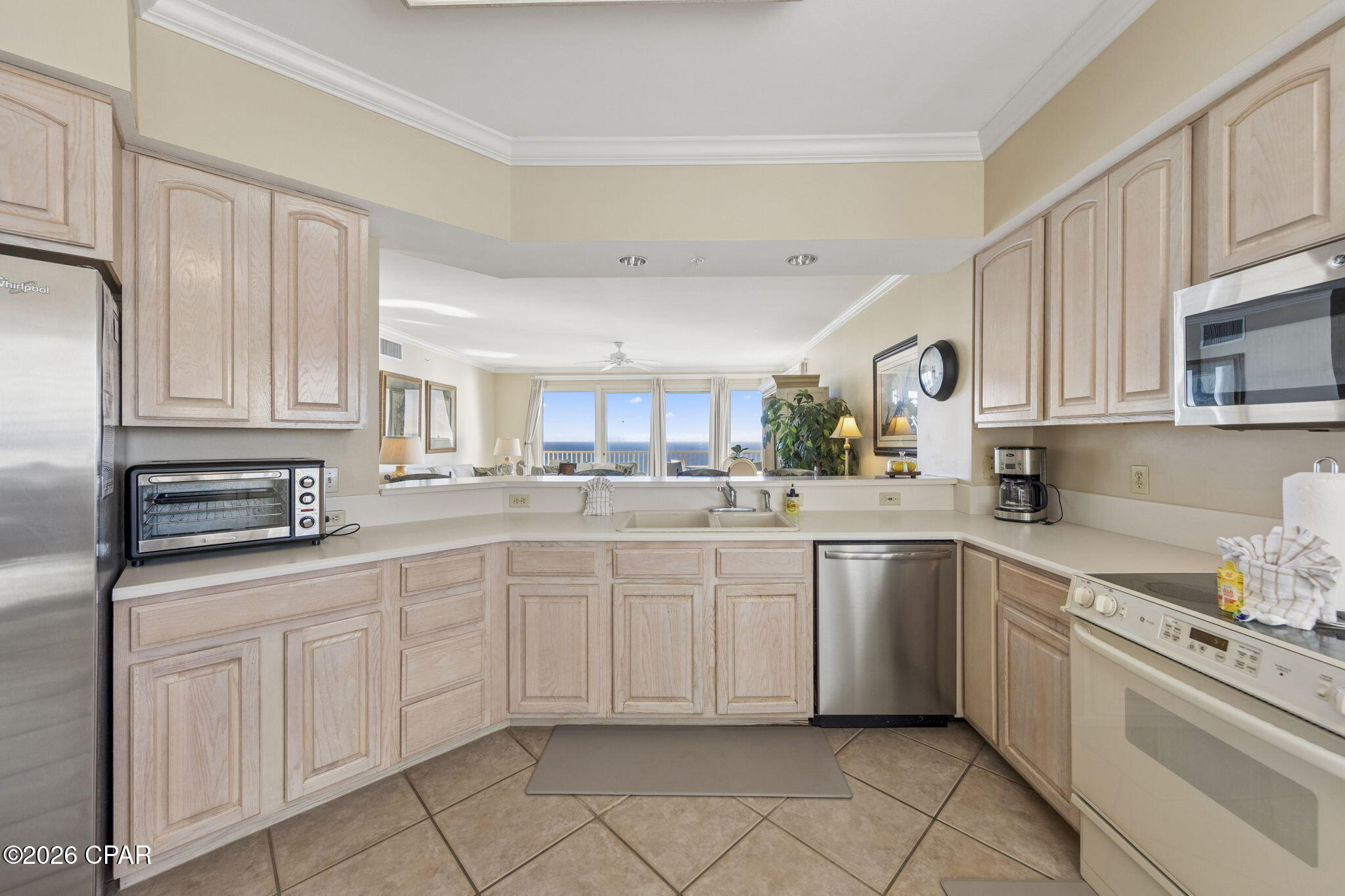 Grande Surf Club Condo - Residential