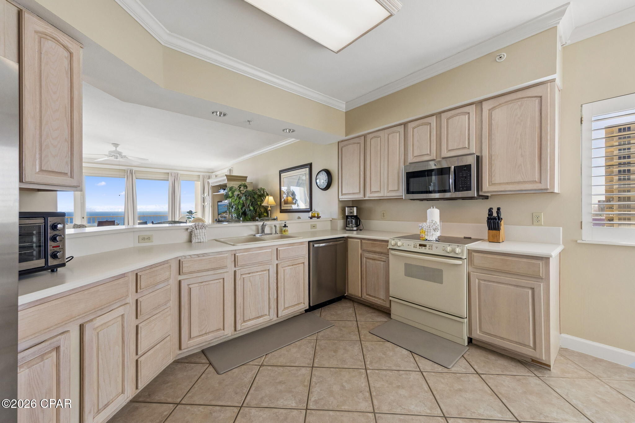 Grande Surf Club Condo - Residential