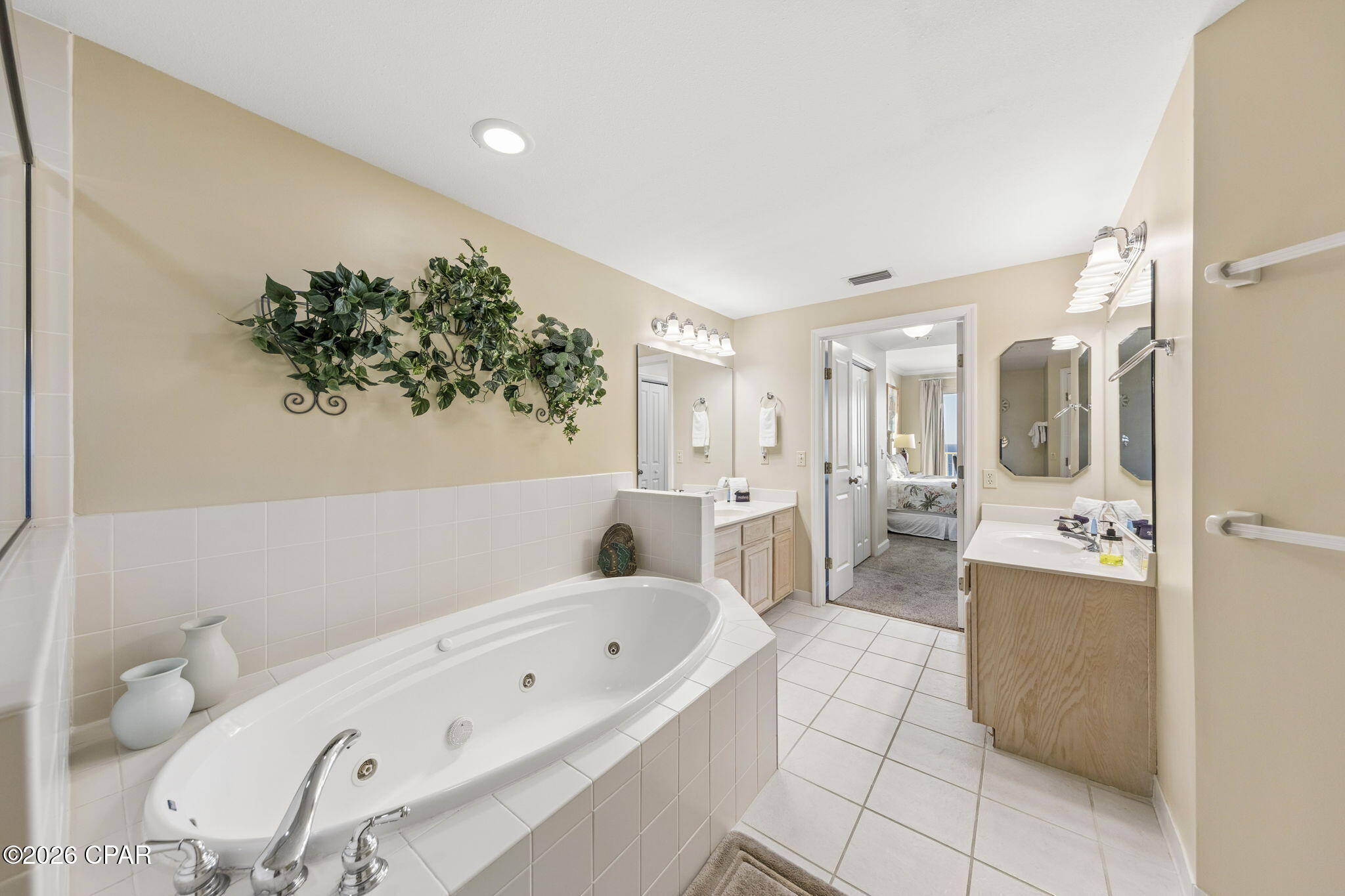 Grande Surf Club Condo - Residential