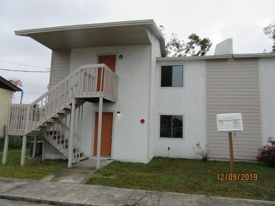 Recently renovated 2 Bedroom 1 bath downstairs apartment located close to St Andrews historic district. All property sizes and ages are approximate, please measure and/or verify if important.

School assignments are subject to change, please check with Bay County for most accurate information.

Deposit is the same as the rent. Pets NOT Allowed!