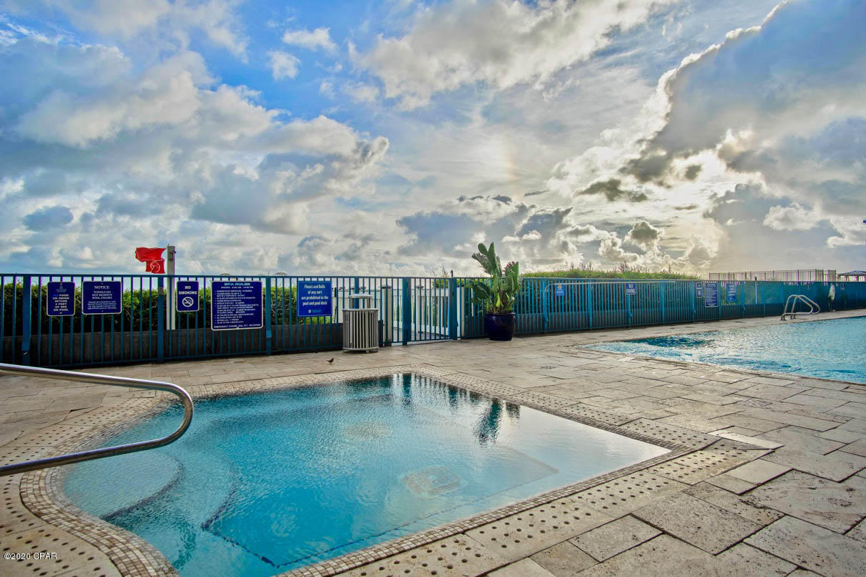 Sterling Breeze - Residential