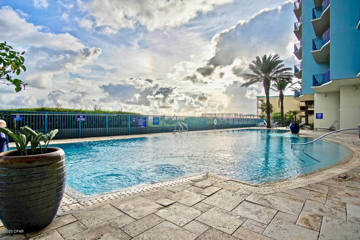 Sterling Breeze - Residential