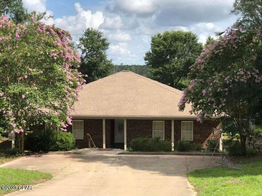 Custom lakefront home in Washington County only minutes to Bay County Line. Enjoy this 5 bedroom 3 bath home with open floorplan and large master suite. It has tall ceilings, electric fireplace, and large kitchen with stainless appliances.  Canoe, boat, swim, and fish from your backyard. You will be 30 minutes from the beach and close to Pier Park.  Crystal Lake and Econfina Canoe Livery are nearby.  There's plenty of room for a large family.  Call for an appointment!