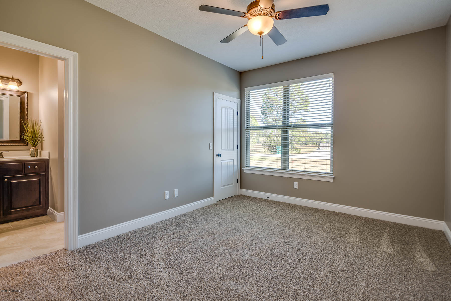 Kirkland Manor - Residential