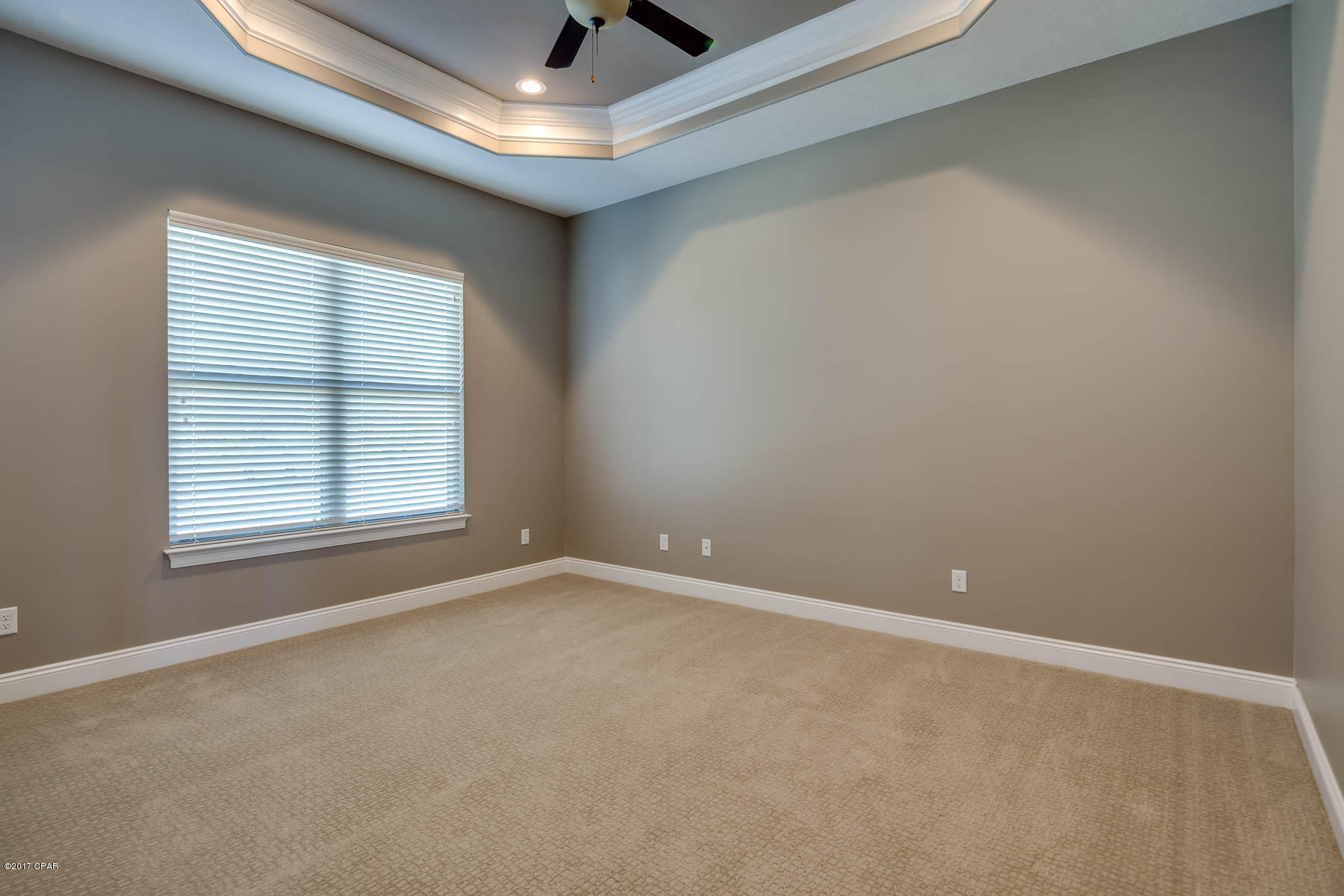 Kirkland Manor - Residential