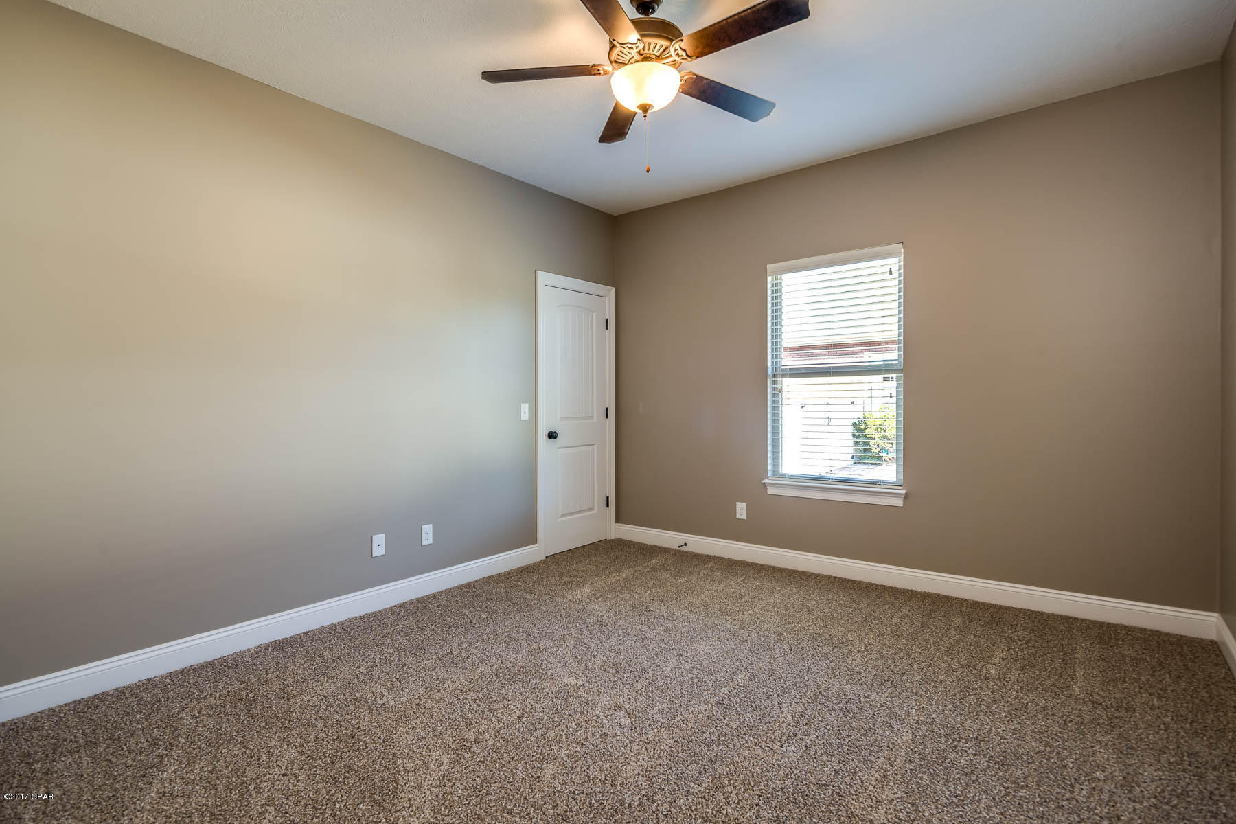 Kirkland Manor - Residential