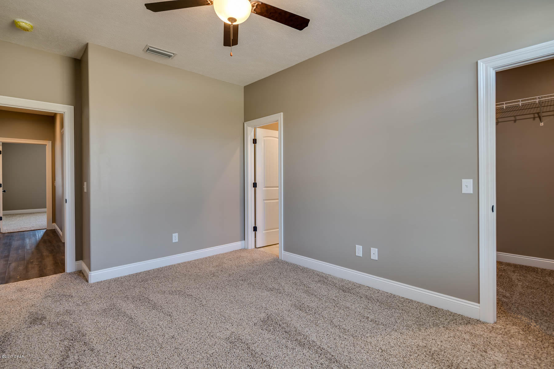 Kirkland Manor - Residential