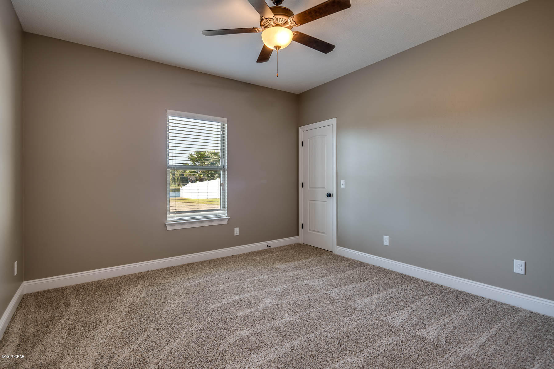 Kirkland Manor - Residential