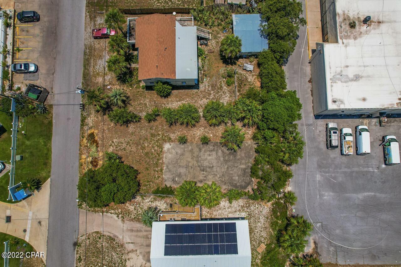 El Centro Beach - Land