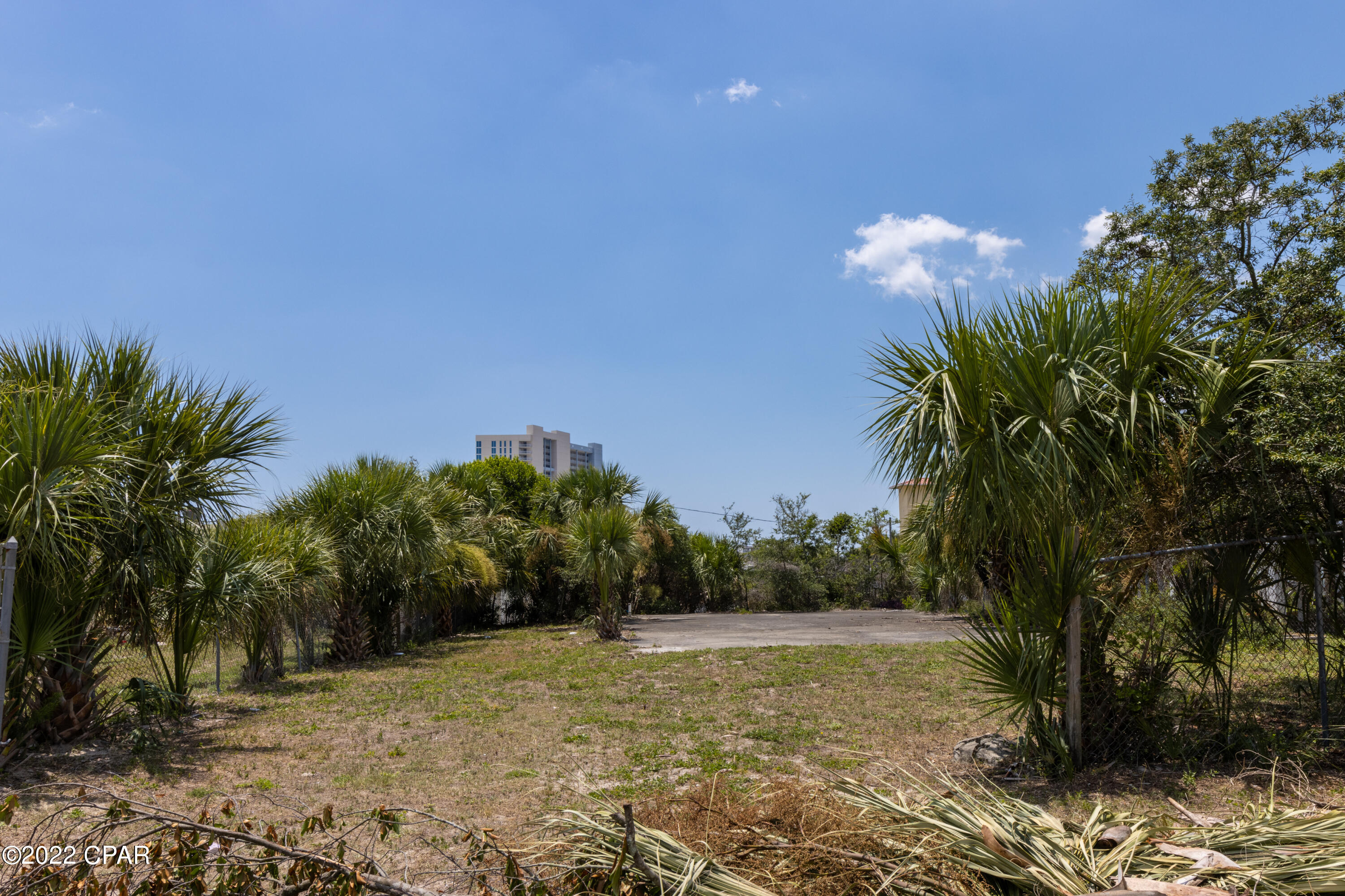 El Centro Beach - Land