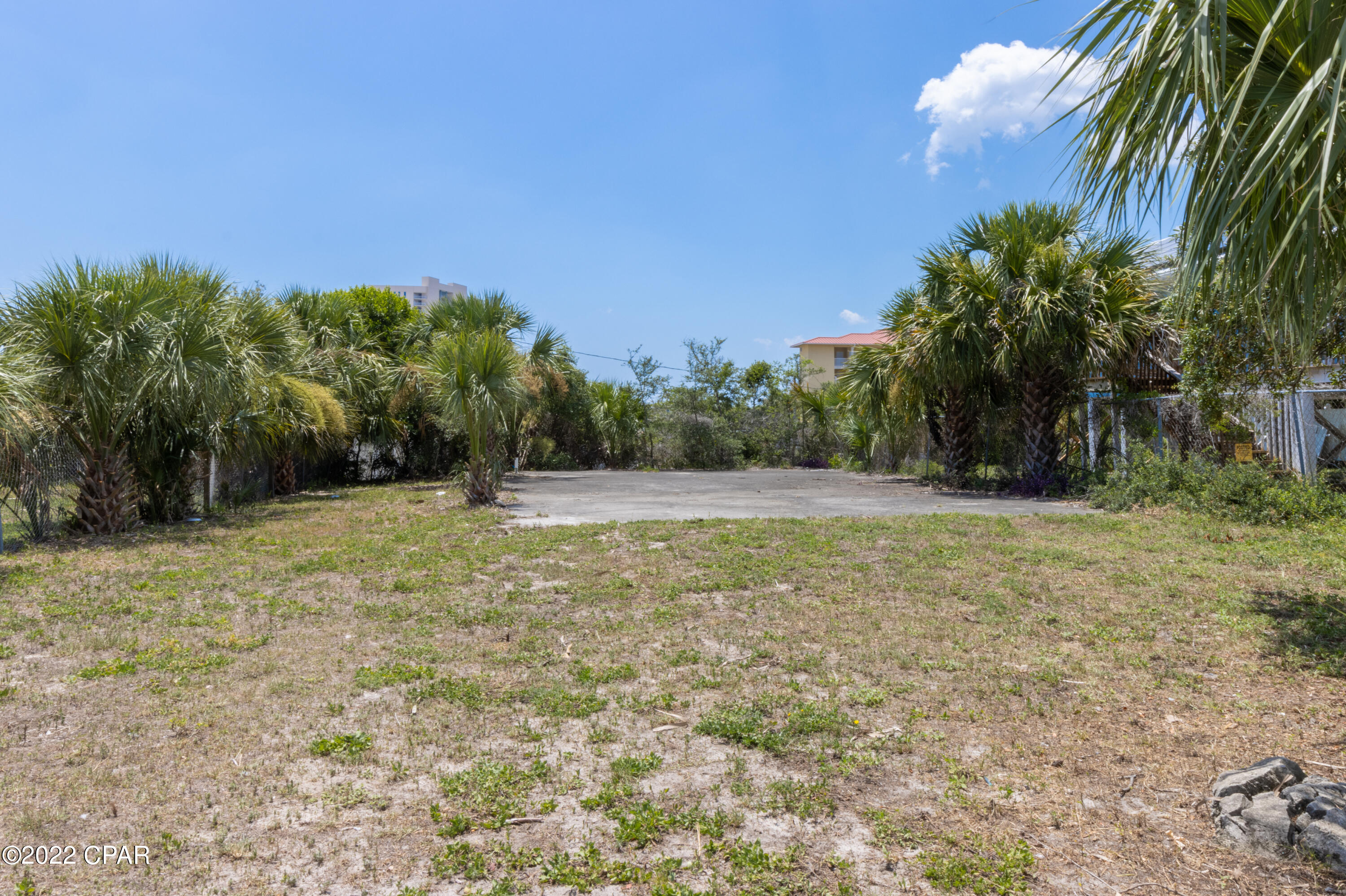 El Centro Beach - Land