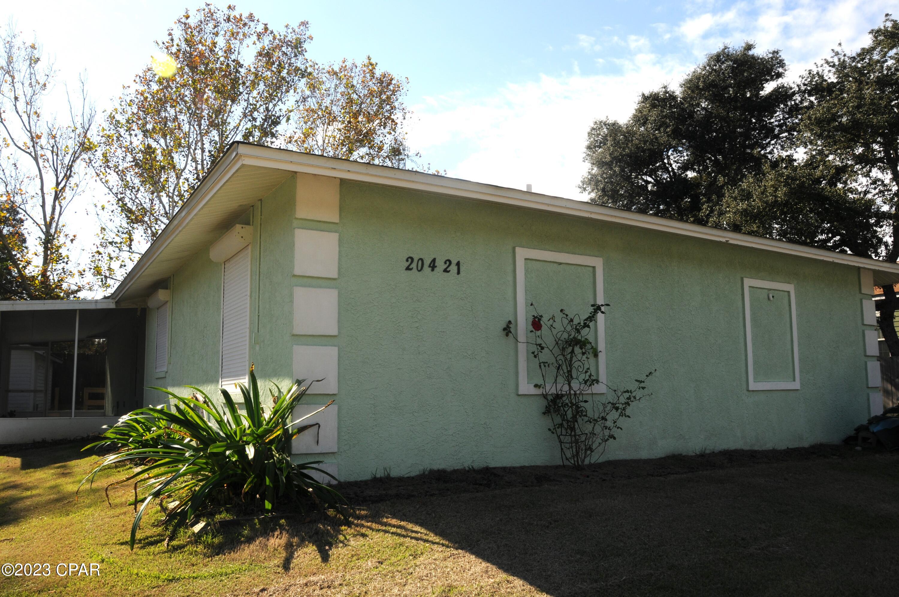 Crestview Heights 1st Add - Residential