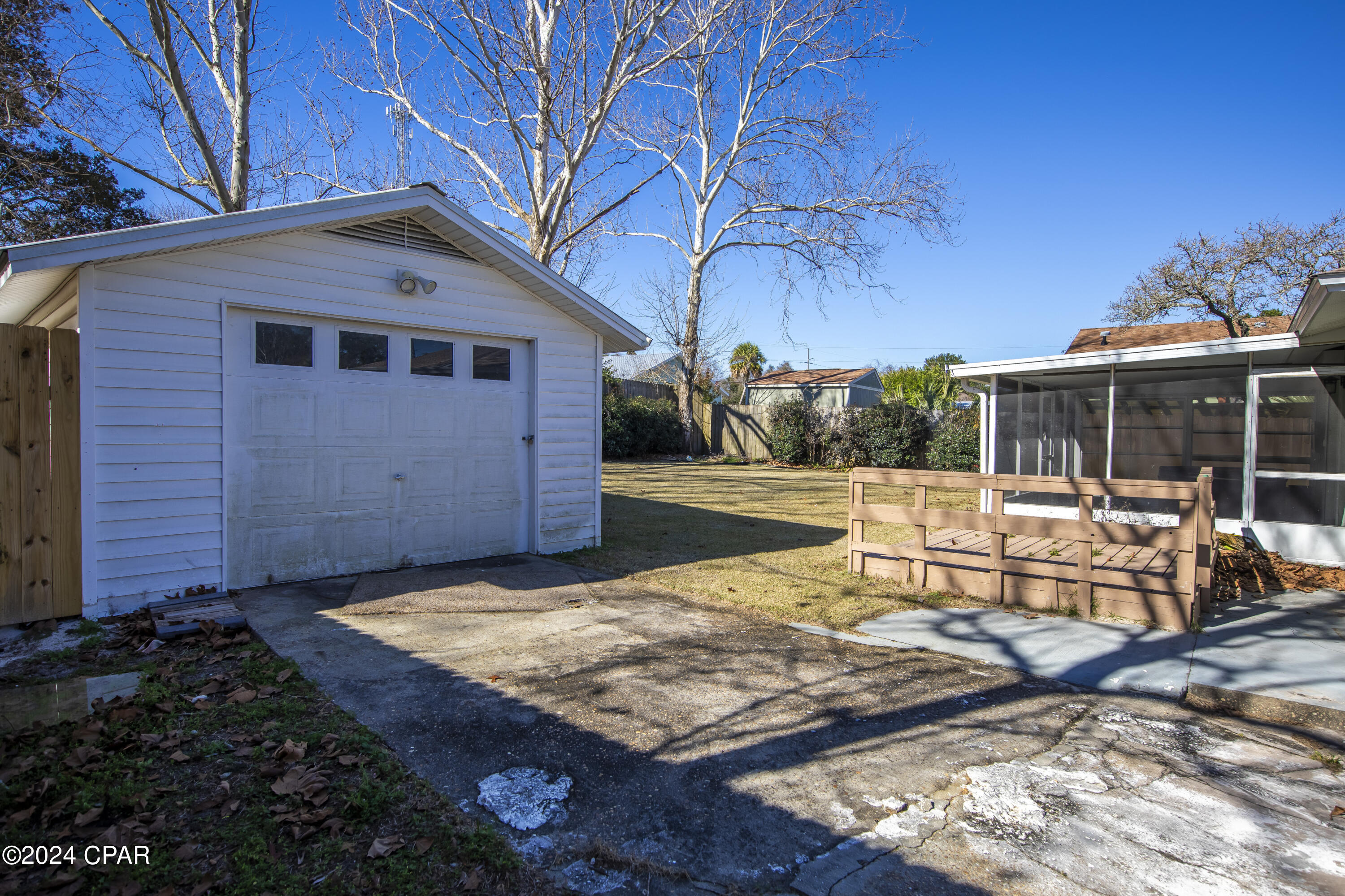 Crestview Heights 1st Add - Residential