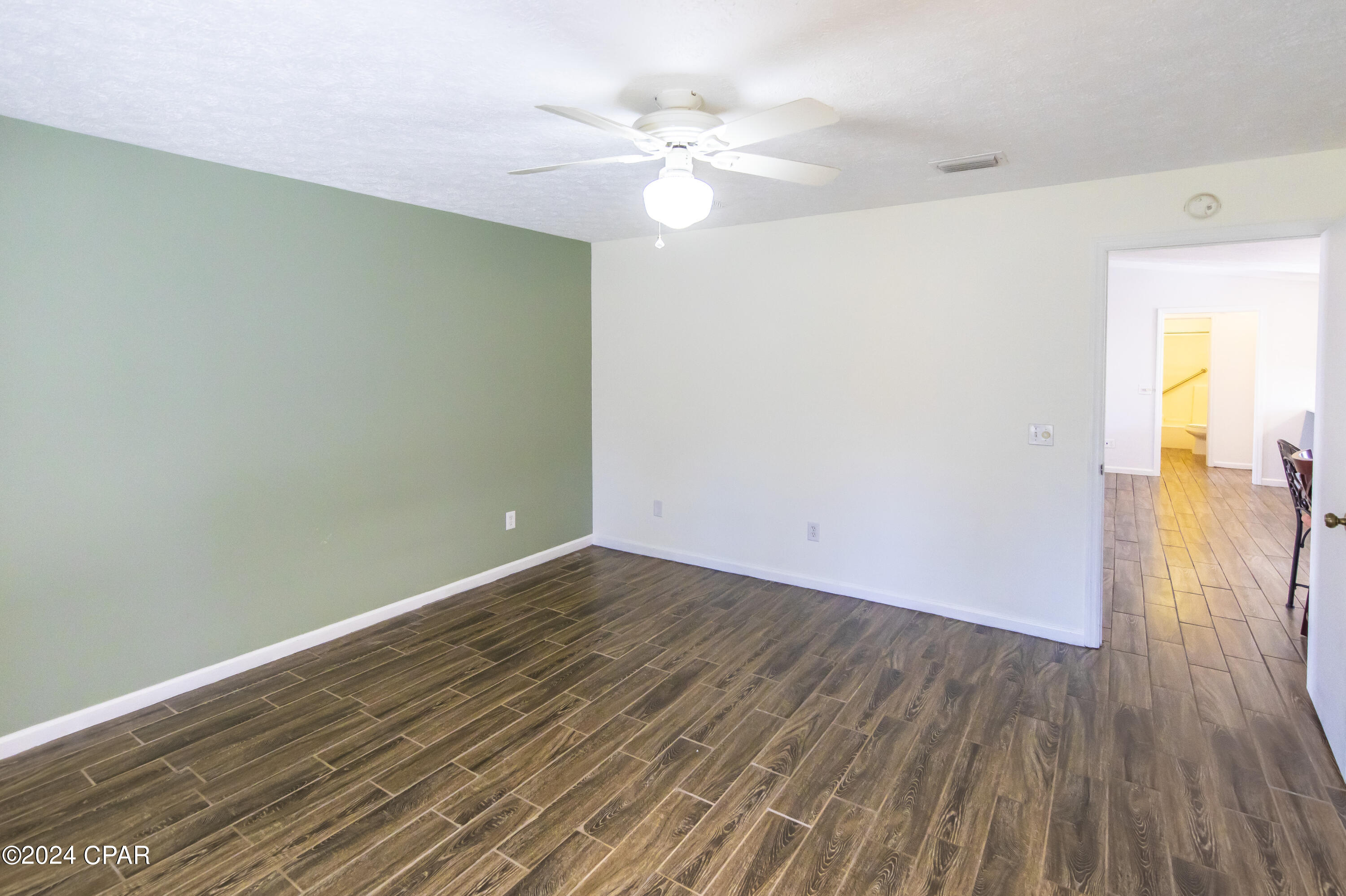 Crestview Heights 1st Add - Residential