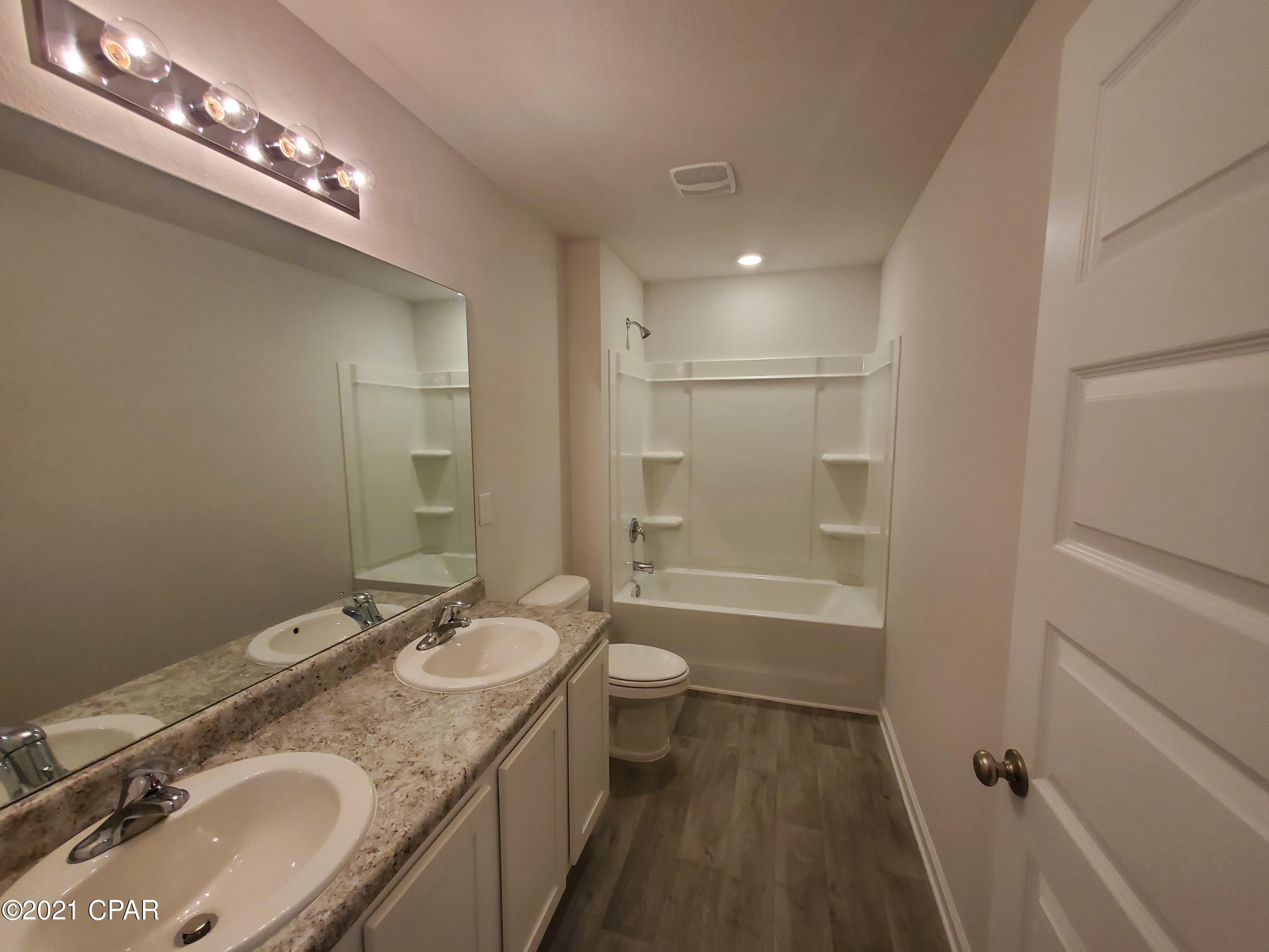 Brighton Oaks - Residential