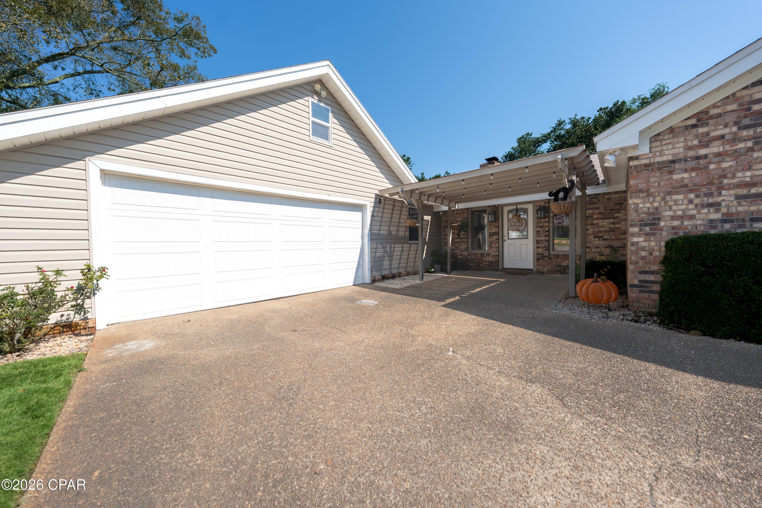 4346 Vista Lane