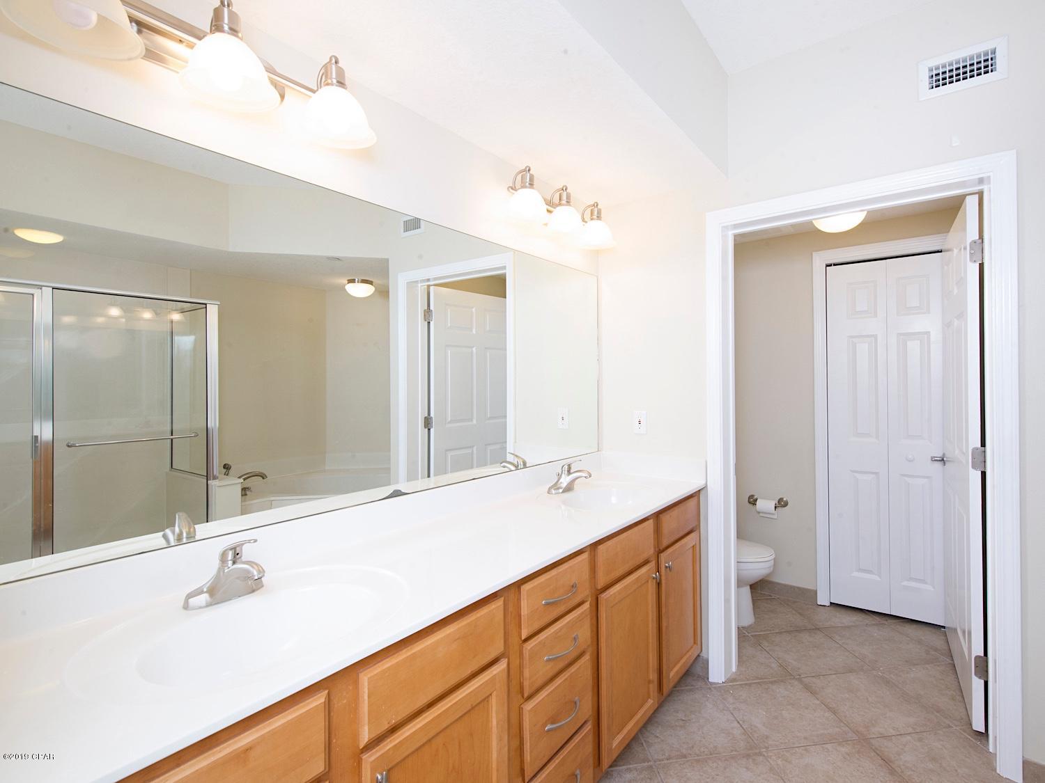 Magnolia Bay Club - Residential