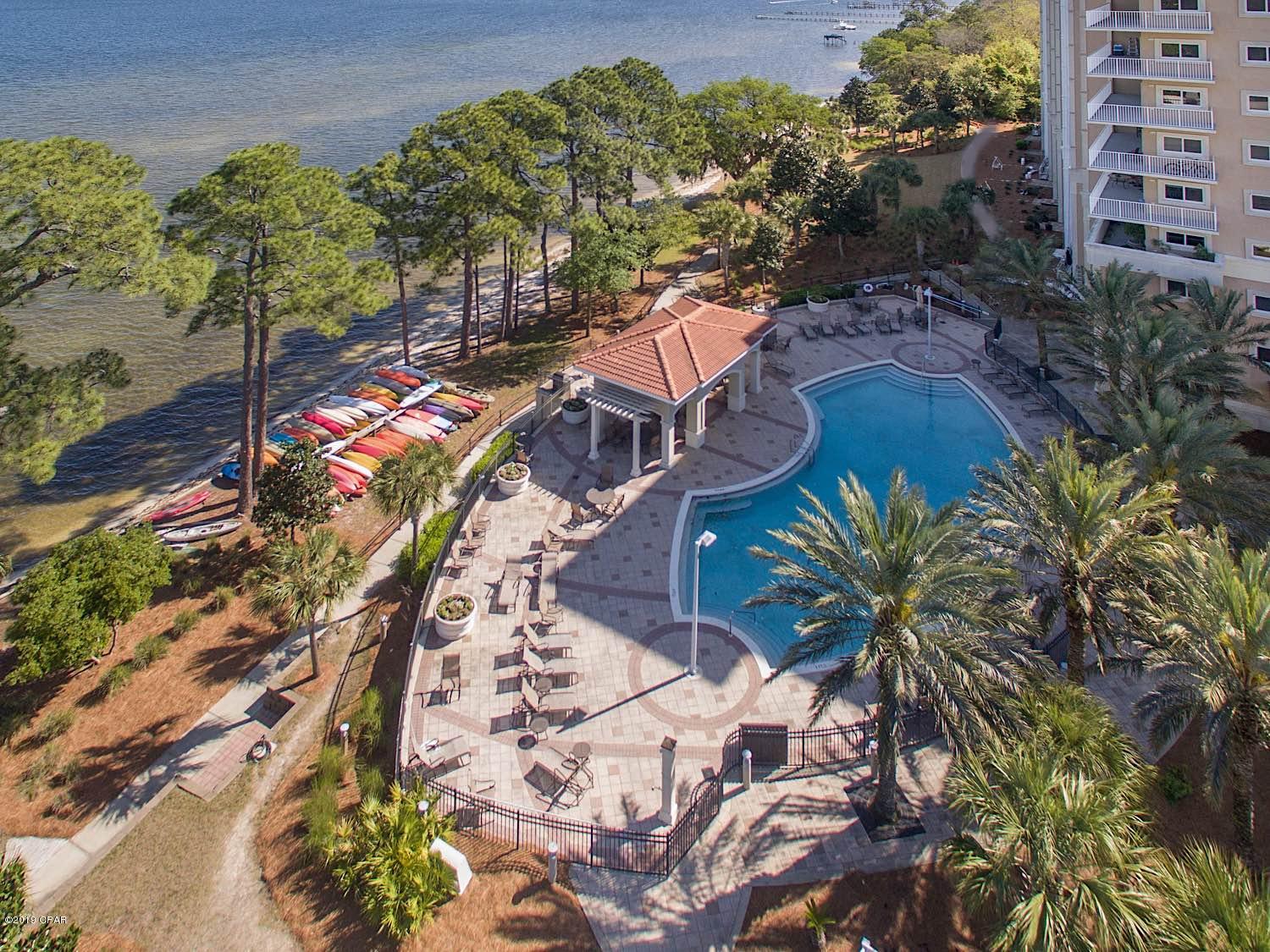 Magnolia Bay Club - Residential
