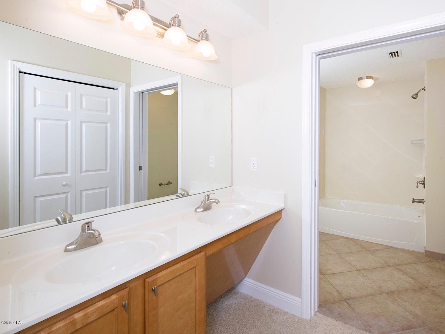 Magnolia Bay Club - Residential