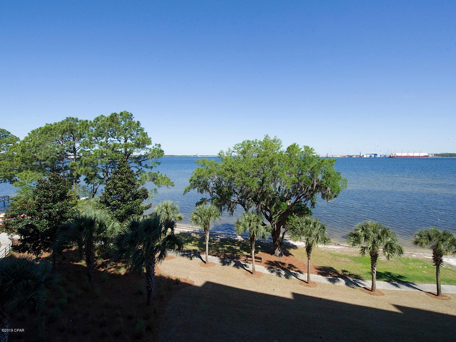 Magnolia Bay Club - Residential