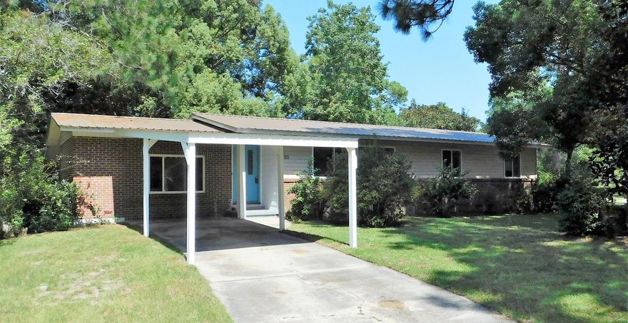 LOCATION! LOCATION! LOCATION!  Just off 23rd and Stanford this home is just mere minutes to shopping, restaurants, medical facilities and schools.  Home has brand new metal roof installed in June 2016, new paint, new carpet, beautiful original refinished hardwood floors, updated kitchen with stone counter tops, cabinets, new porcelain wood-look flooring and new appliances. There is also a large 11X19 Bonus Room which could be used as a separate den, office area or 4th bedroom which leads to a screened back porch area. This well cared for home is situated on a roomy .29 acre corner lot and is MOVE IN READY!  Call your REALTOR today for more info and your own private showing!