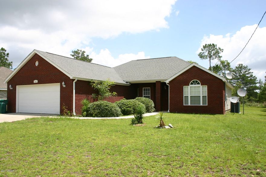 Quality built home in Sunny Hills. 3 bed 2 bath brick and vinyl sided. Just a short distance off HWY 77 for that easy commute to town. Home features a large Great Room with wood burning fireplace. Split bedroom floor plan. The master suite is very spacious and the master bath has shower and garden tub. Large closet in bathroom.

Two car garage with plenty of room for your vehicles. The Sunny Hills community has a lot to offer for owners looking for affordable homes. Play a challenging 18 holes of golf at the Sunny Hills public golf course. Plenty of lakes for fishing or swimming. You owe it to yourself to investigate the potential of this area.