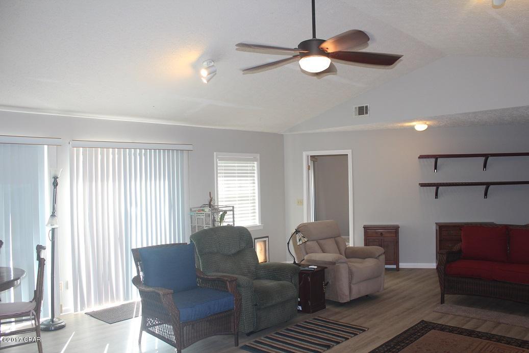 North Lagoon Oaks 7th Add - Residential