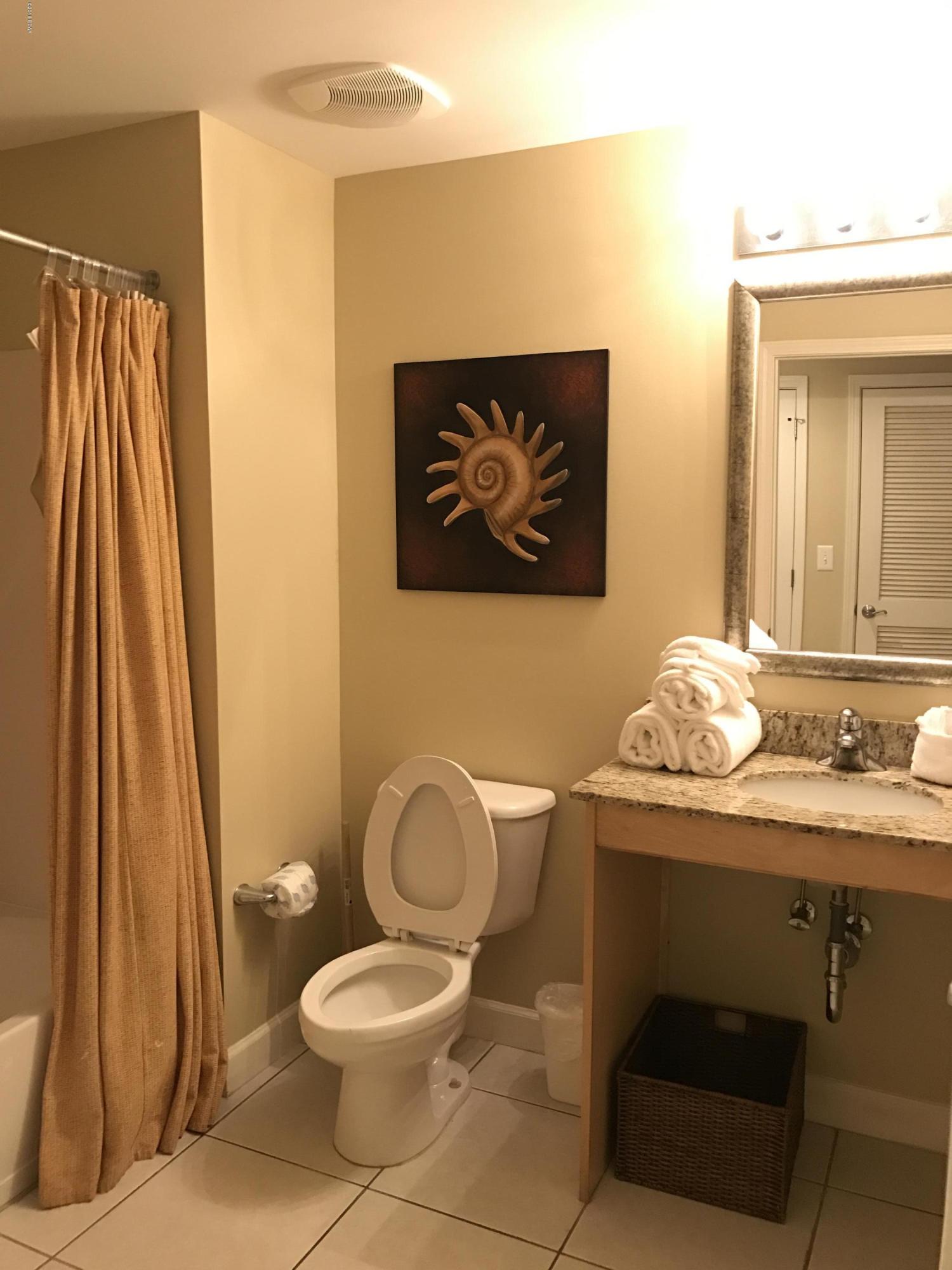 Splash Condo - Residential