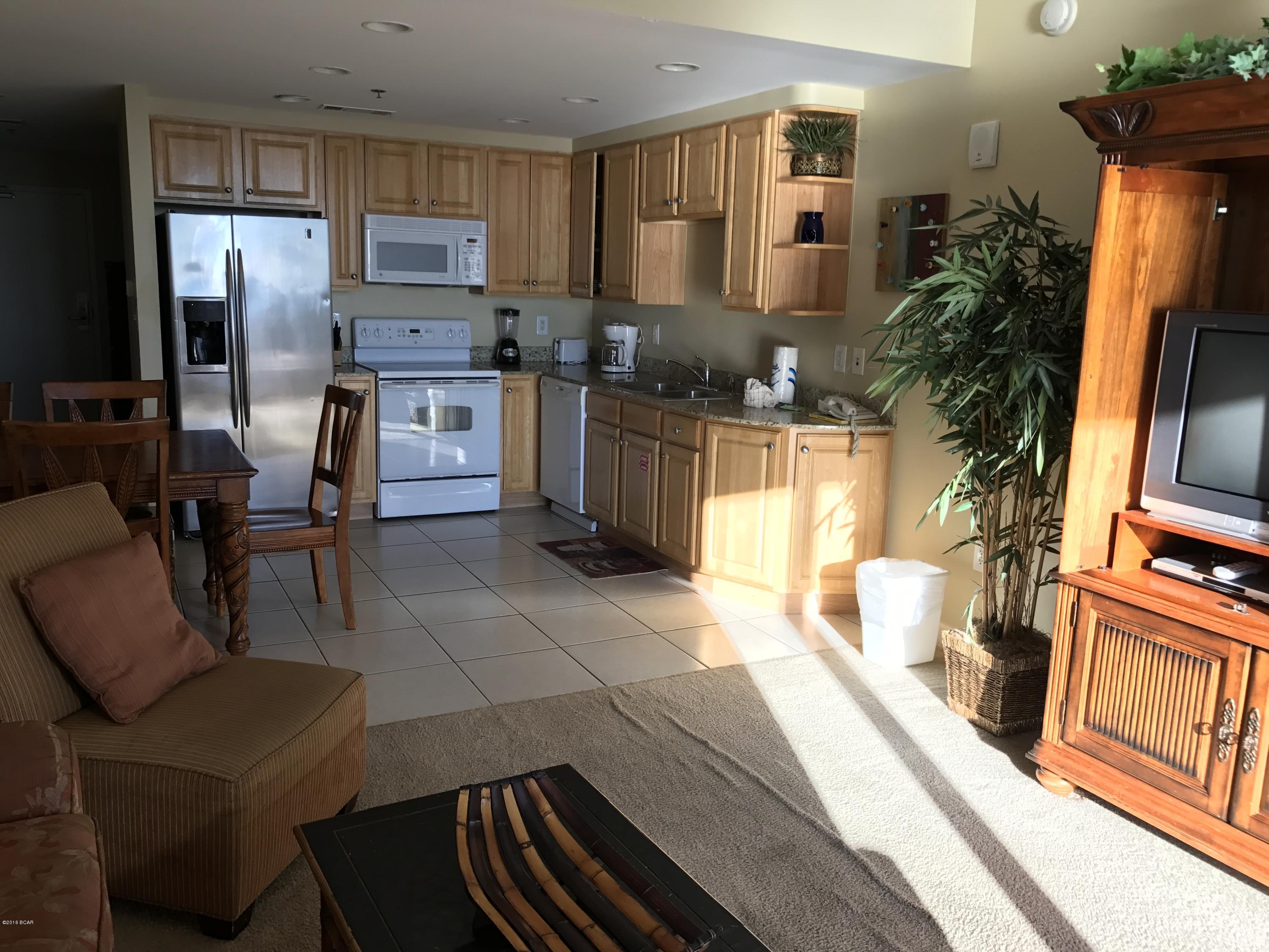 Splash Condo - Residential