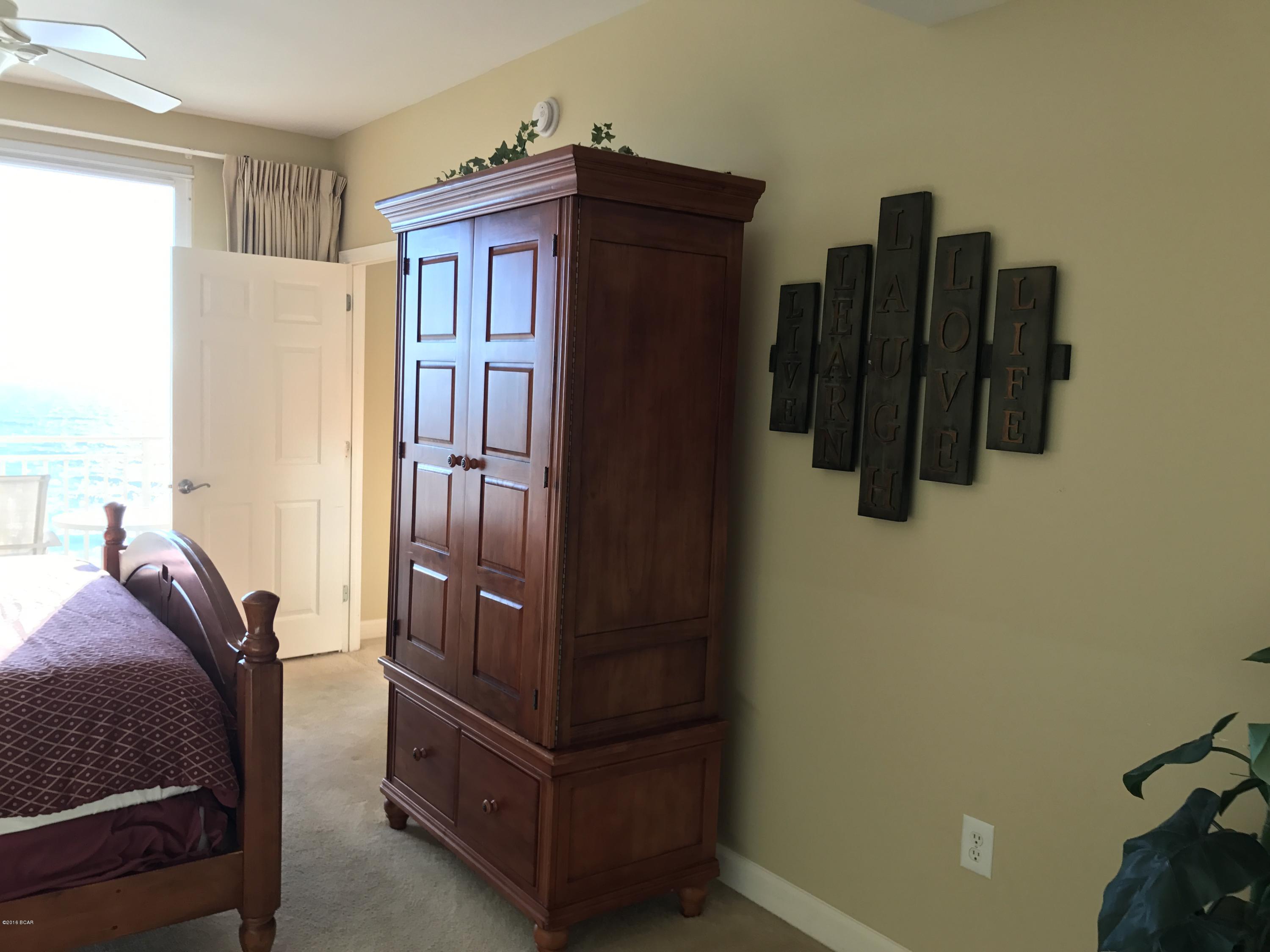 Splash Condo - Residential