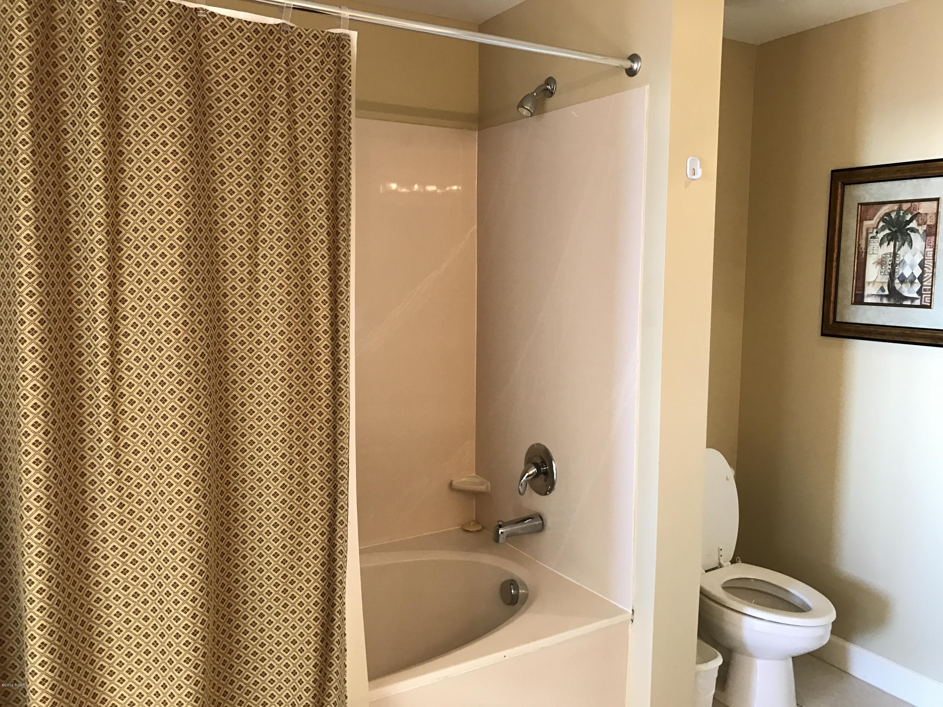 Splash Condo - Residential