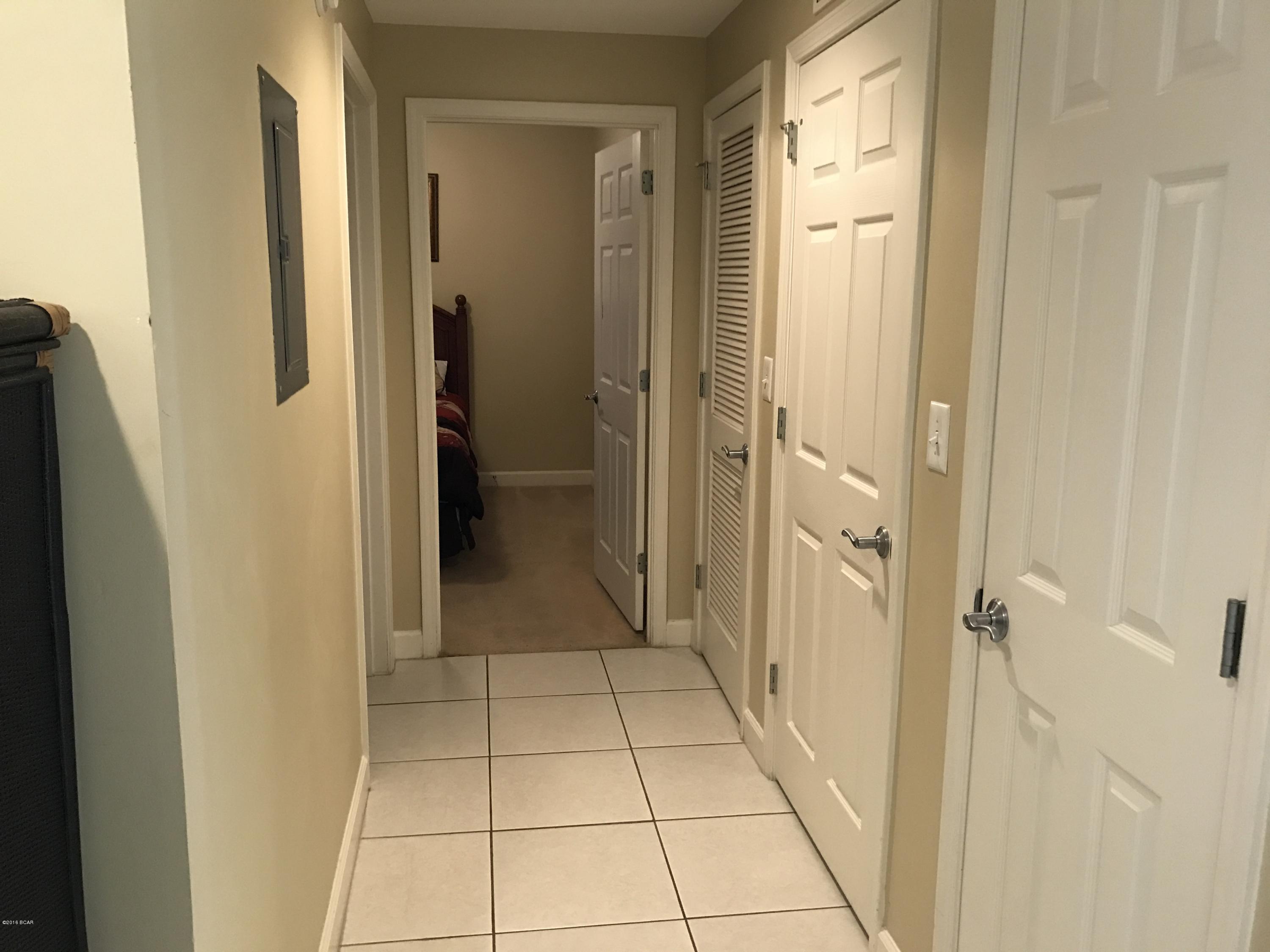 Splash Condo - Residential