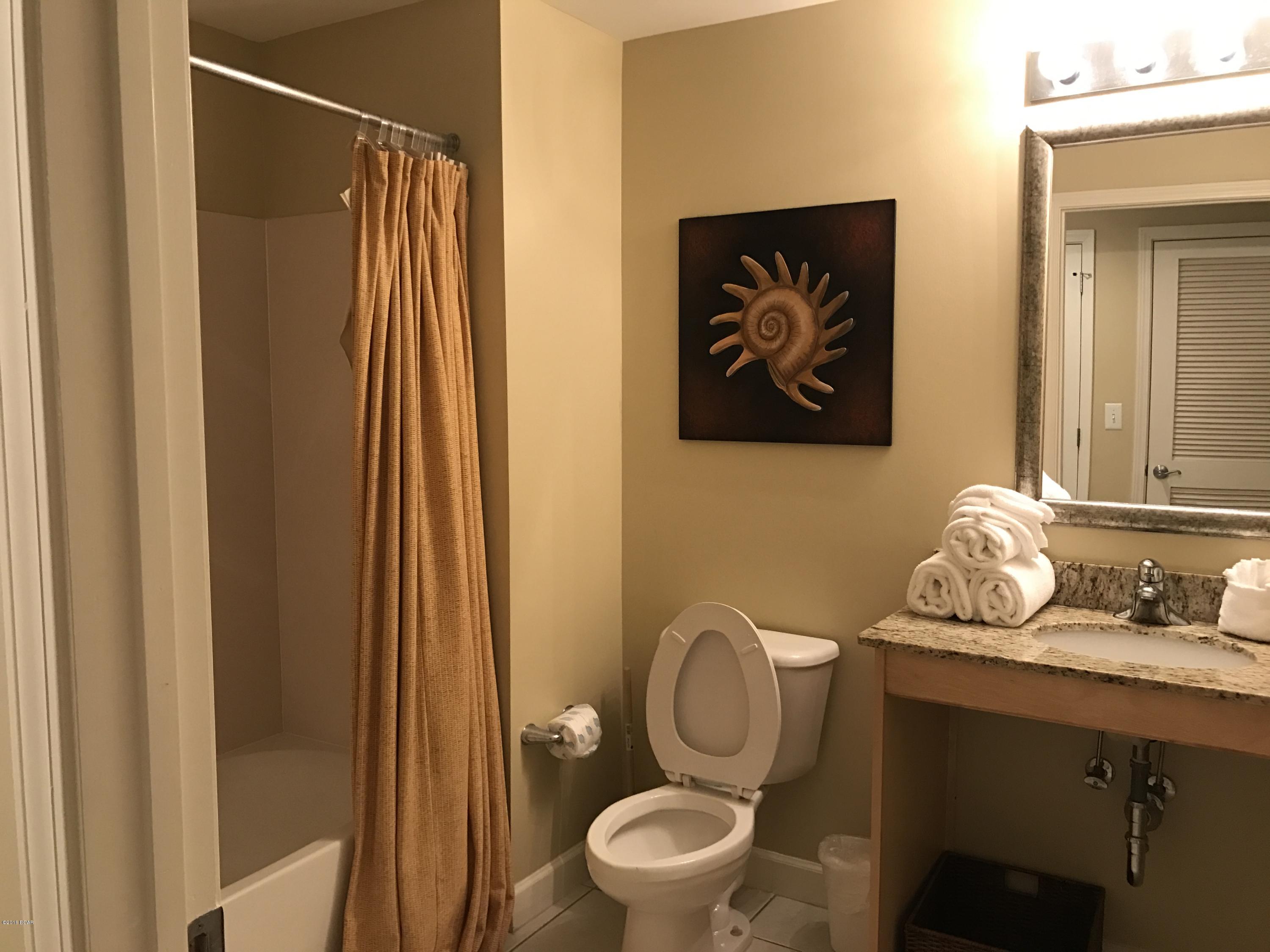 Splash Condo - Residential