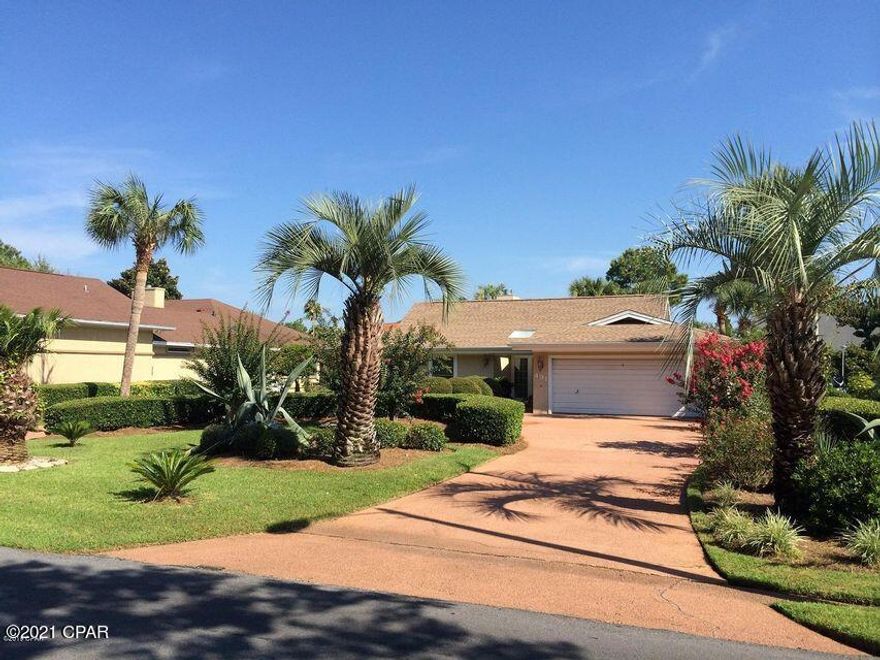 Great canal front home in Bay Point. This home features an large living room with fire place and connecting Florida room leading out to a large open patio and canal with boat access. This home also features a kitchen/dining room combo with granite counter tops, and stainless steel appliances,, large laundry room and half bath off of the kitchen.