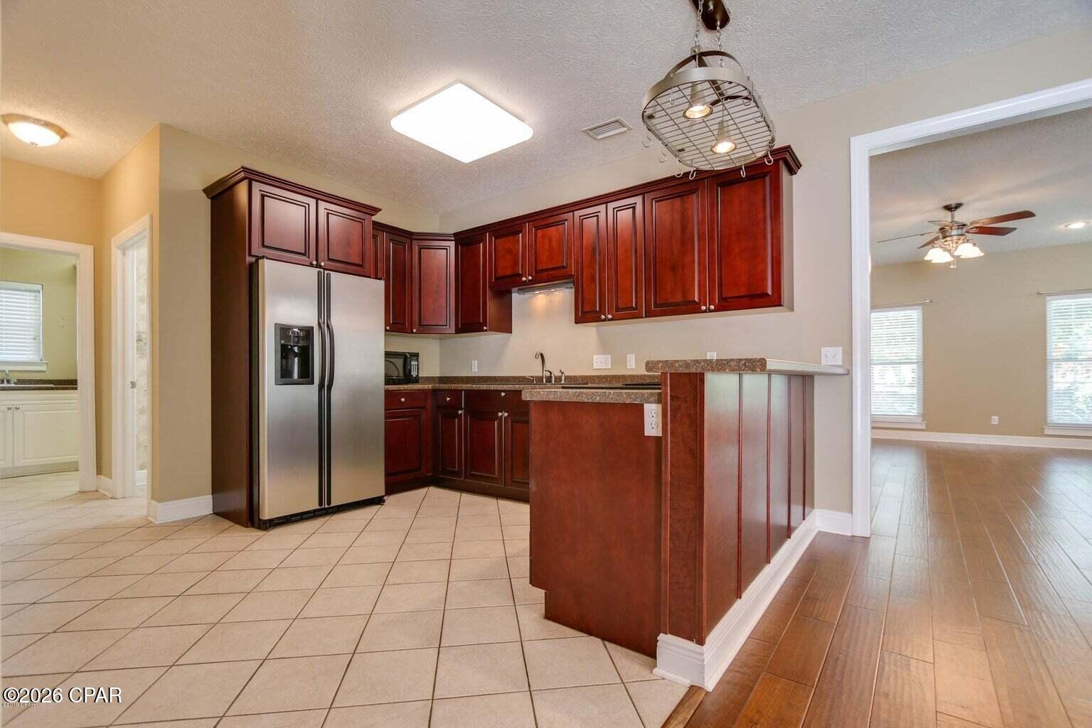 Riverside Ph I - Residential Lease