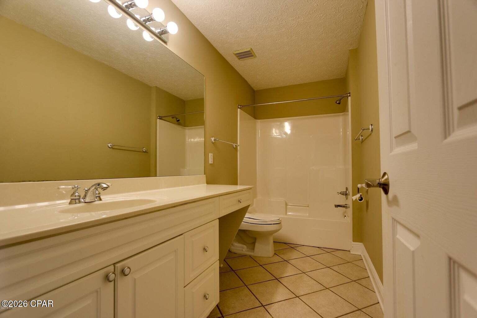 Riverside Ph I - Residential Lease