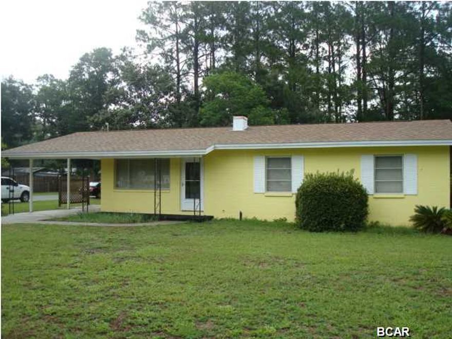 3 Bedroom, 2 Bath block home in Lynn Haven with carport, open-patio, covered porch. Storage room in Carport. Water Heater and Stove/Oven Gas. OCCUPIED - Do not disturb tenants.
