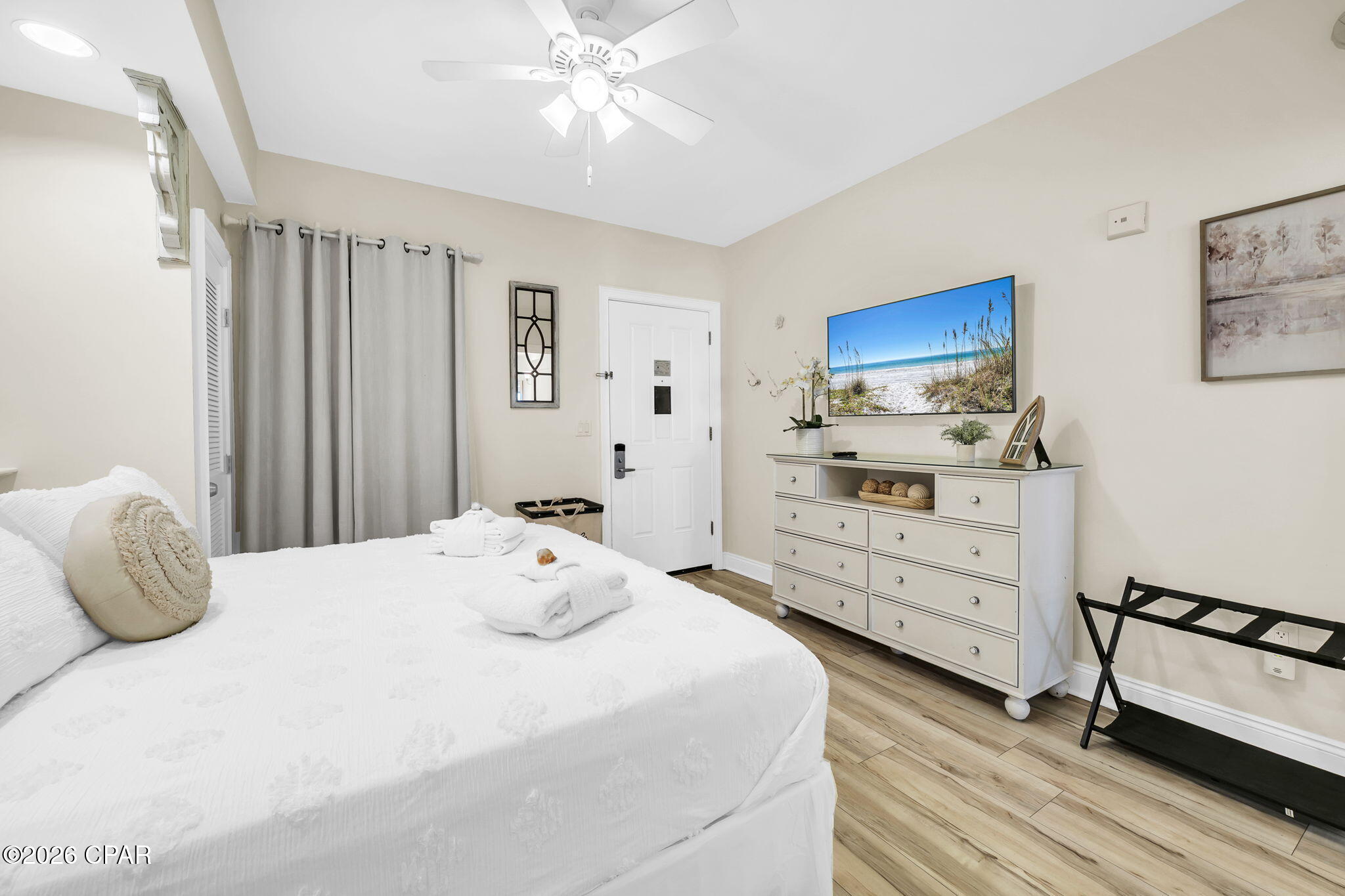 Carillon Beach Inn - Residential