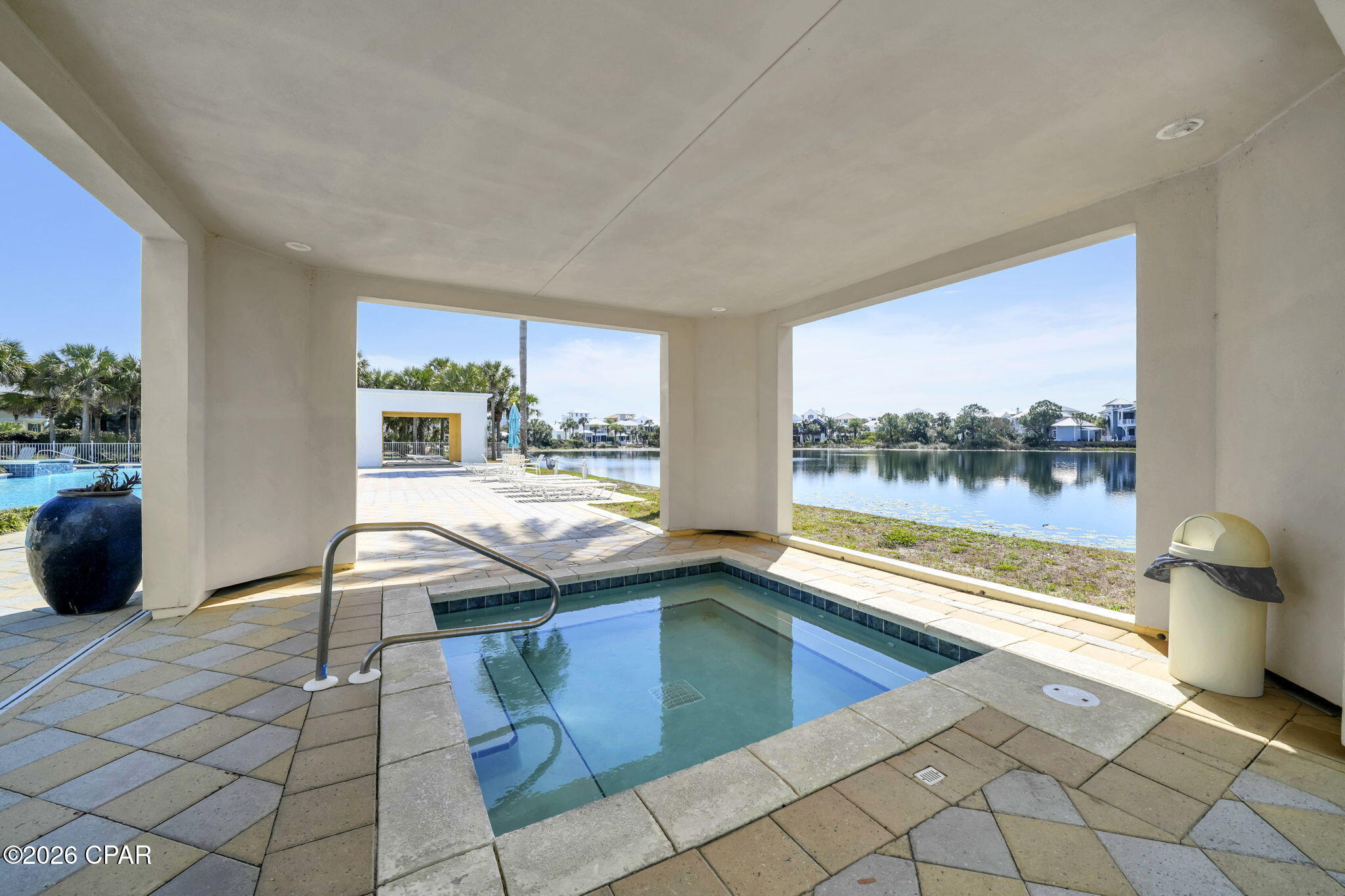 Carillon Beach Inn - Residential