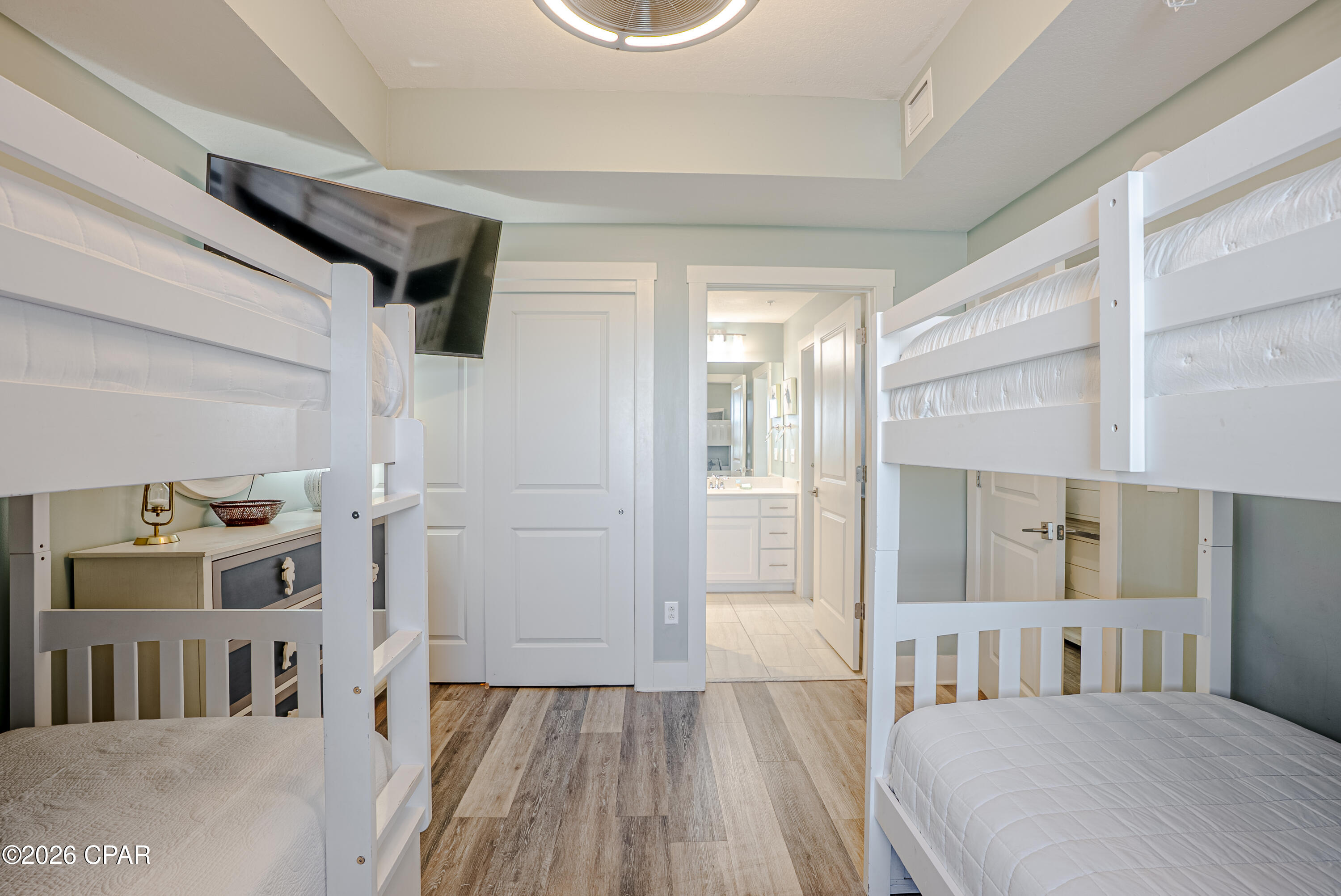 Calypso Towers III - Residential