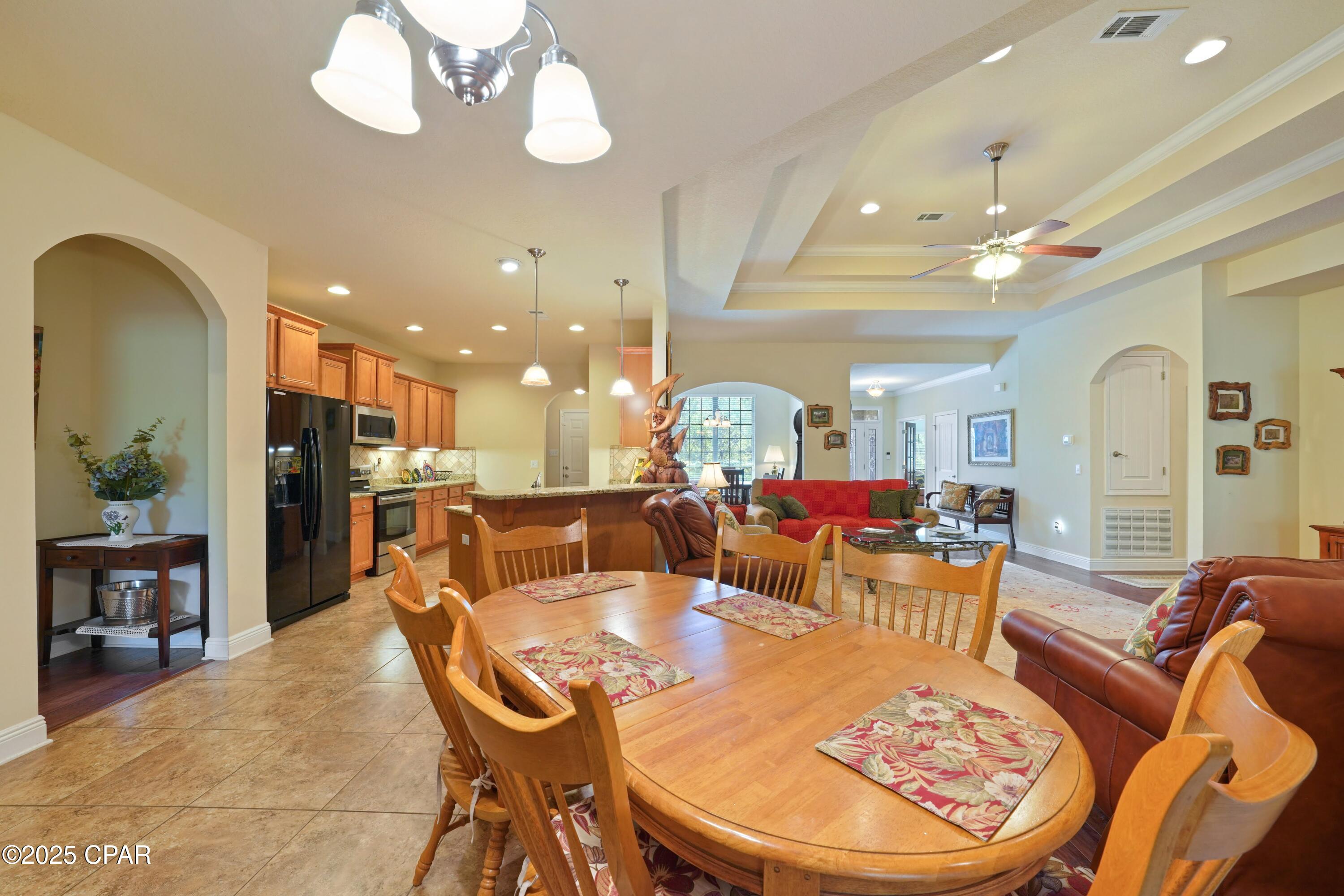 Lake Merial - Residential