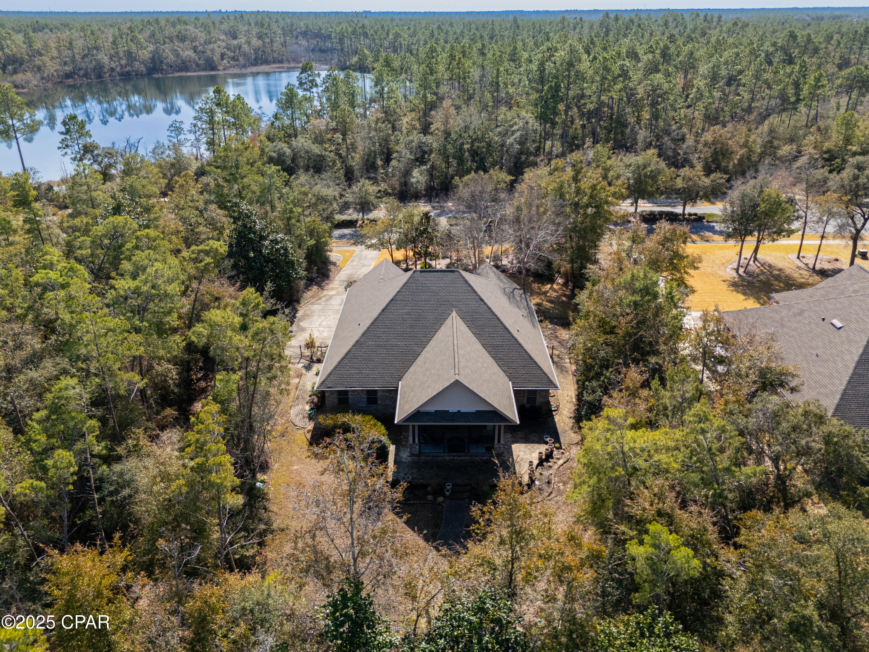 Lake Merial - Residential