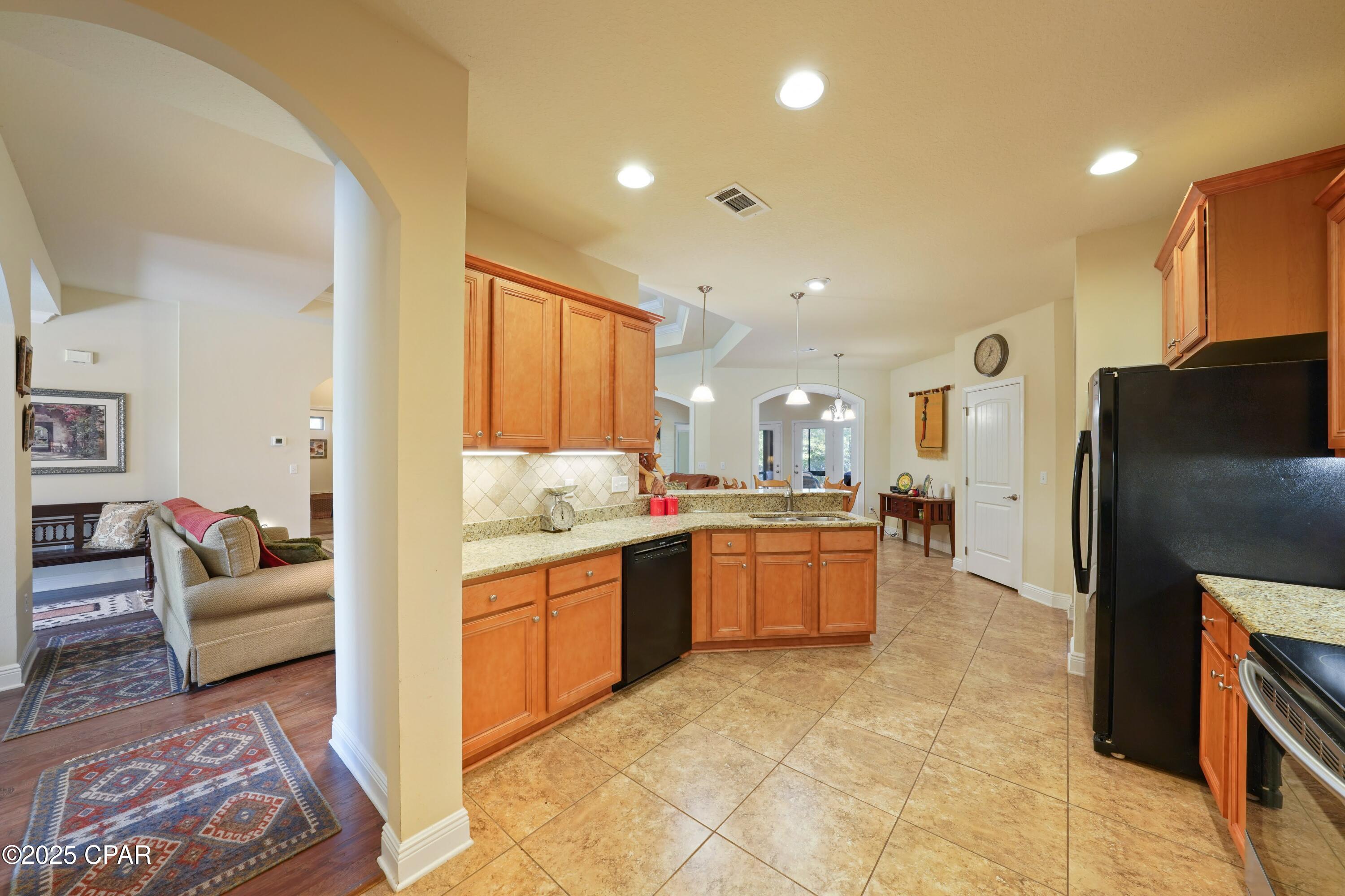 Lake Merial - Residential