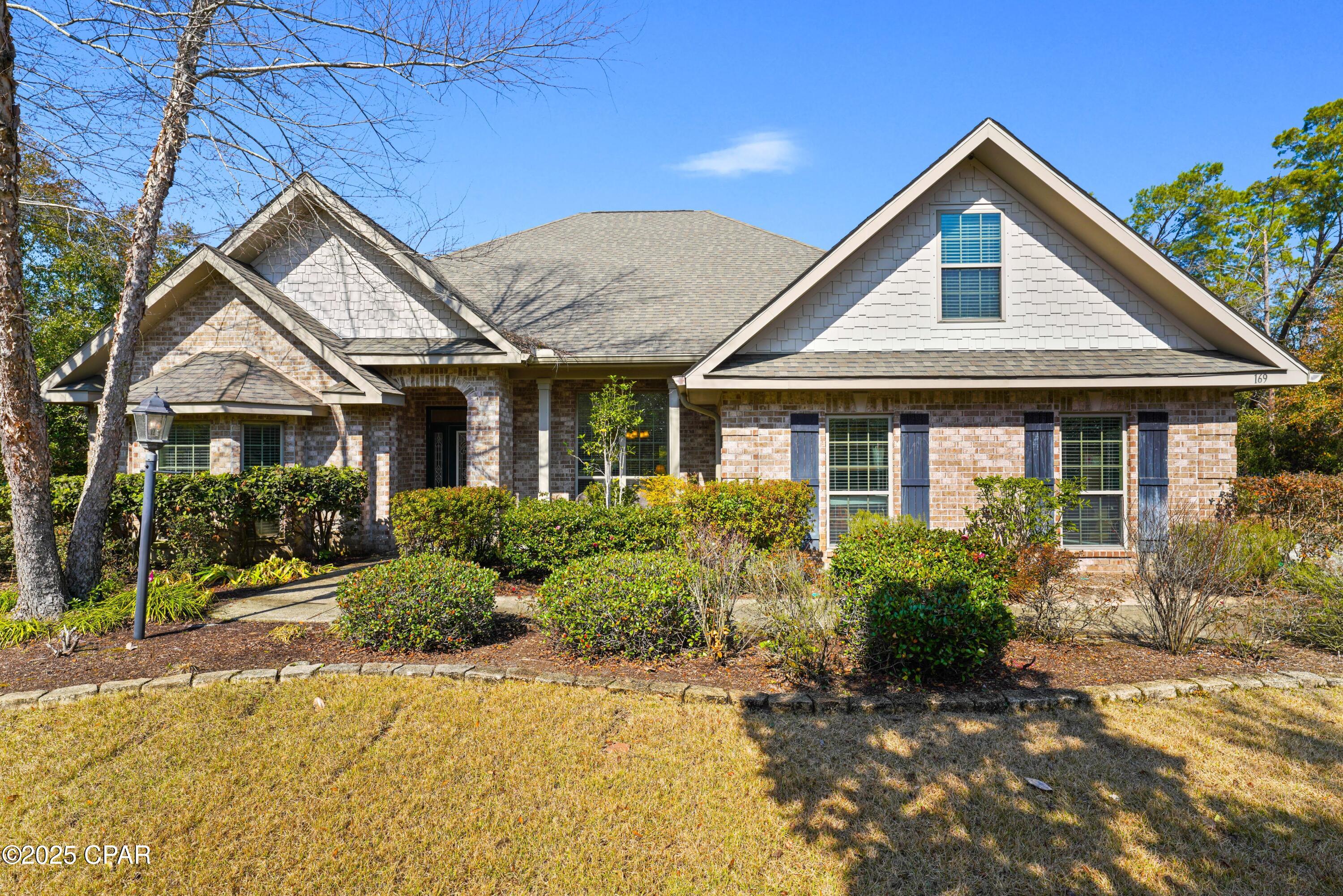 Lake Merial - Residential