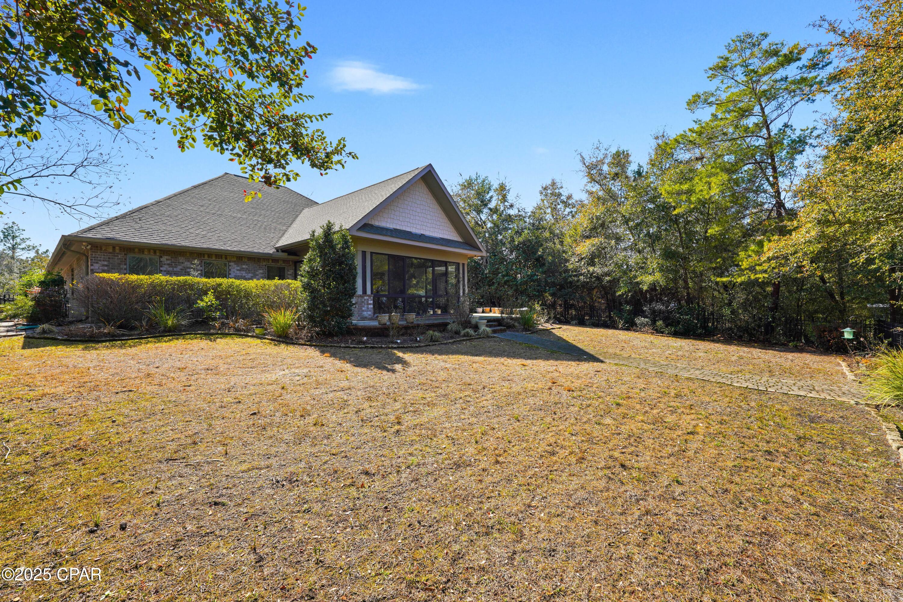 Lake Merial - Residential