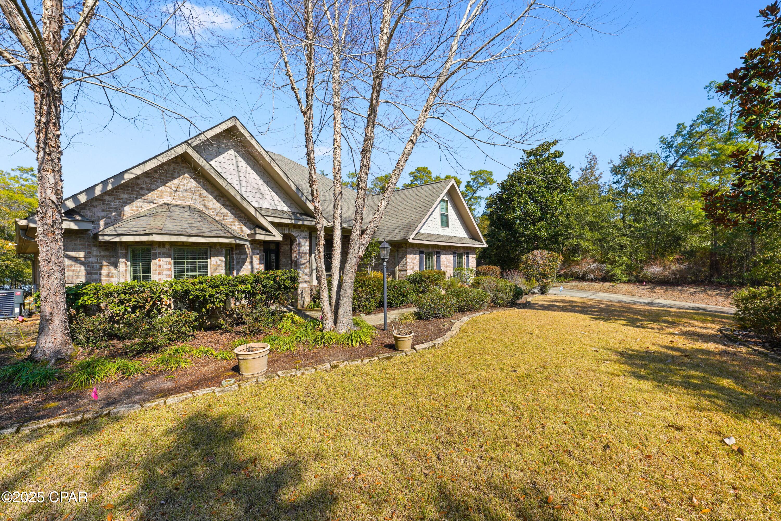 Lake Merial - Residential