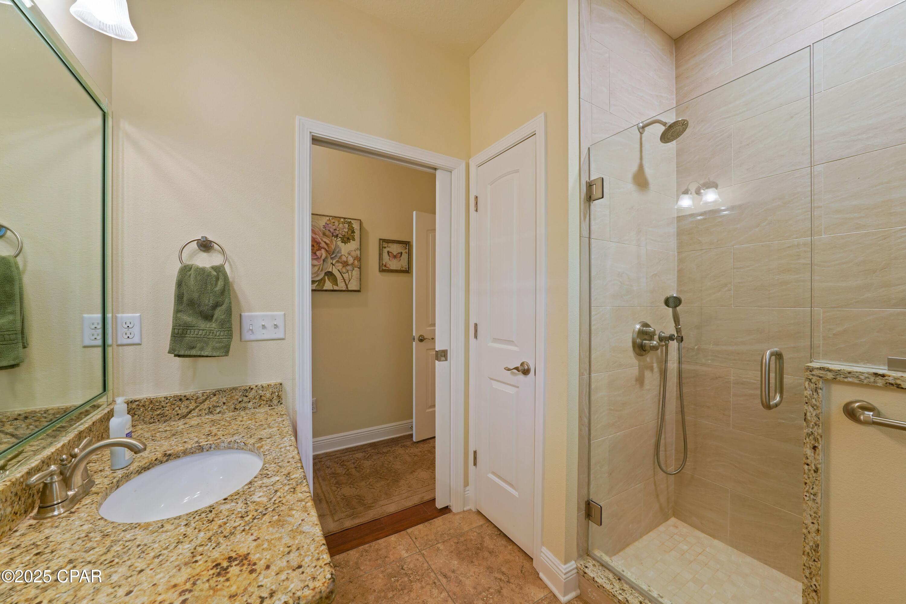 Lake Merial - Residential