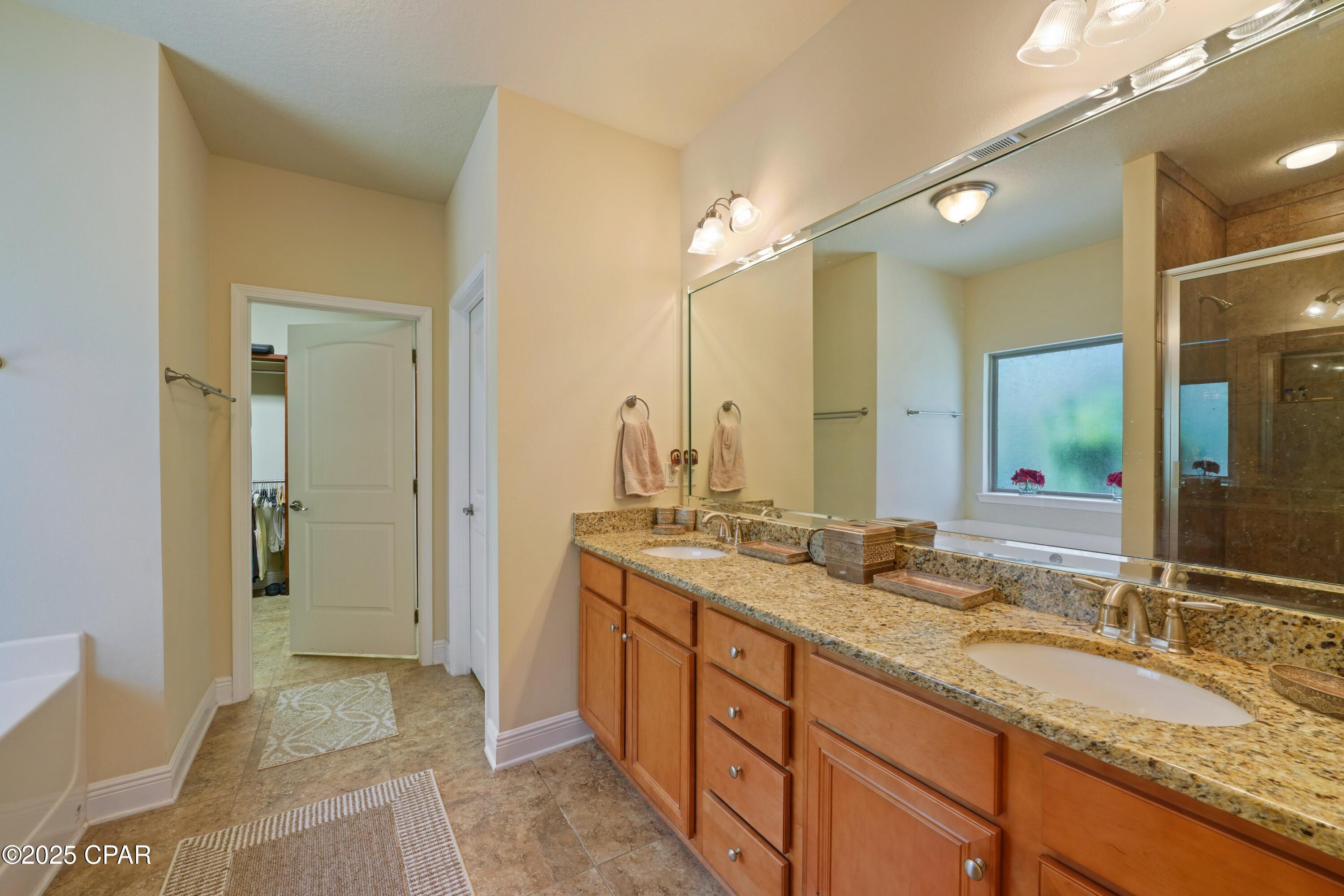 Lake Merial - Residential