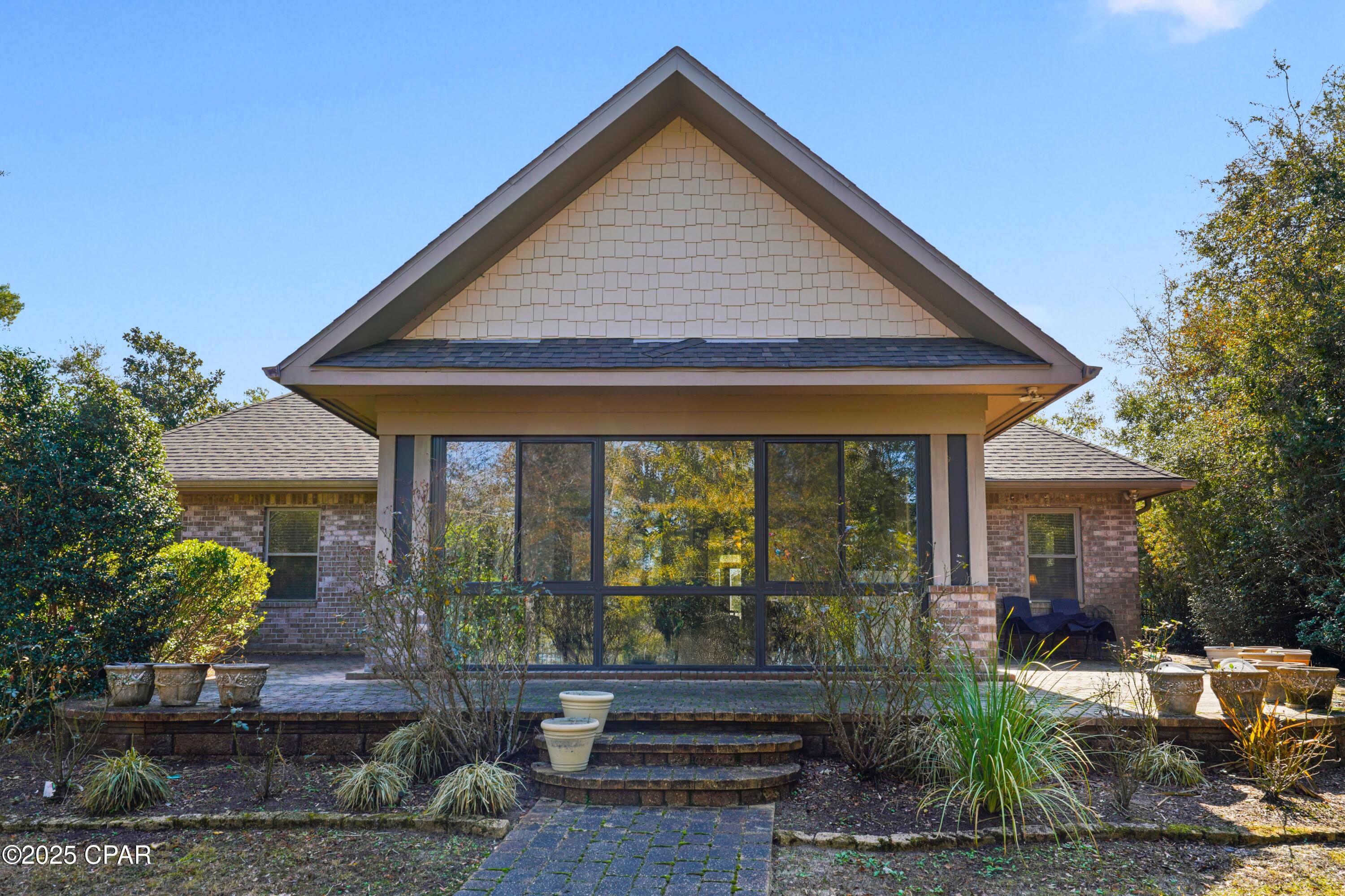 Lake Merial - Residential