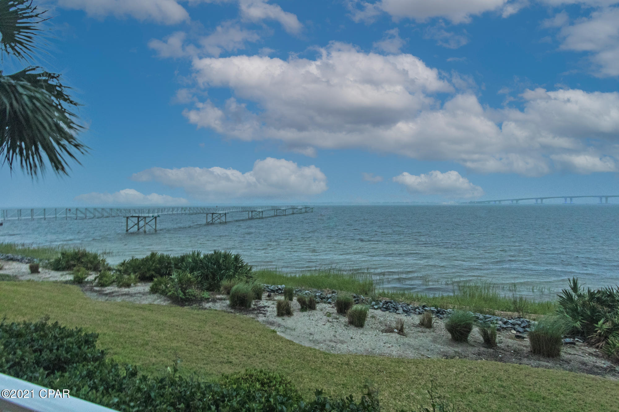 Hibiscus By The Bay - Residential